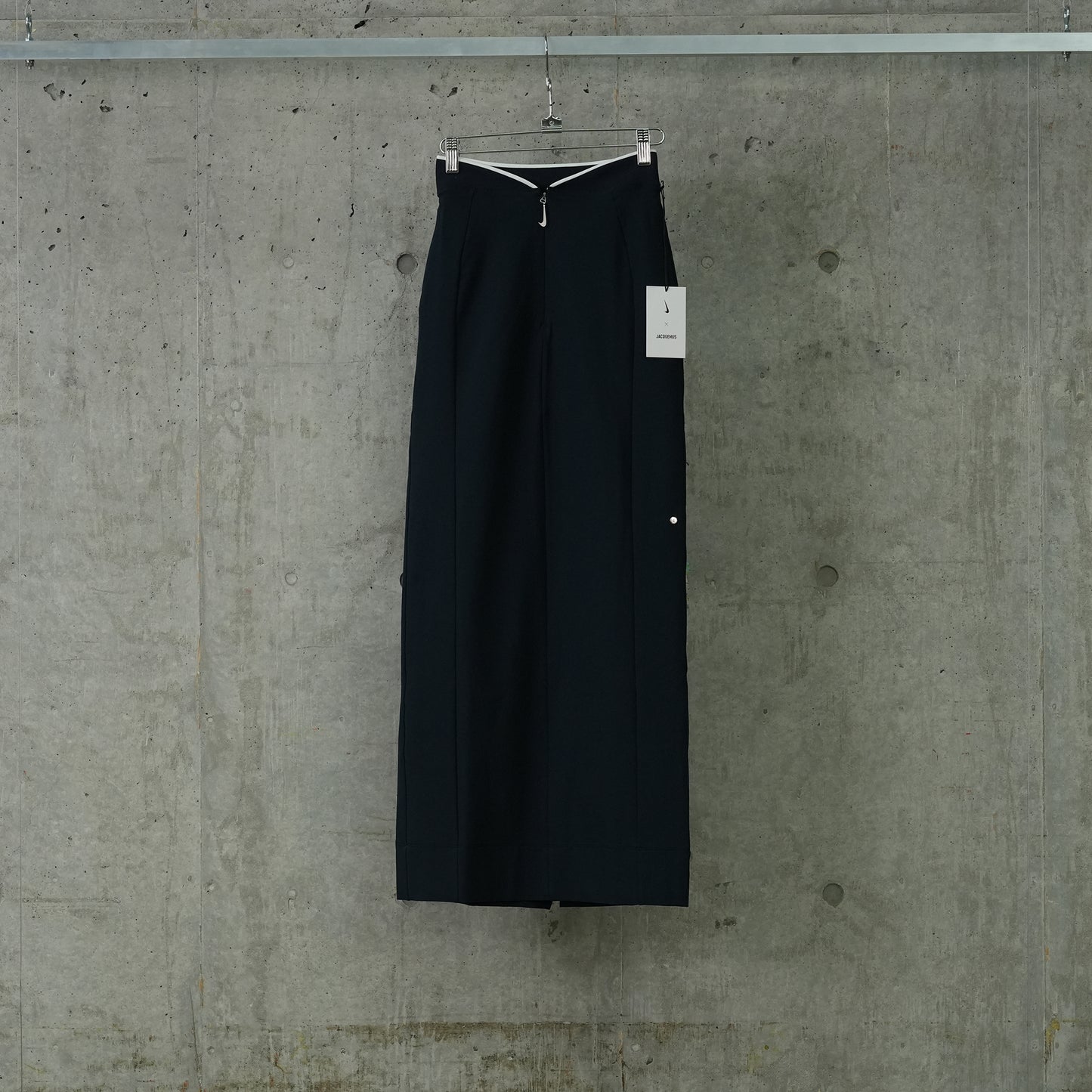 AS W NRG JACQUEMUS LONG SKIRT / 475:DARK OBSIDIAN/WHITE