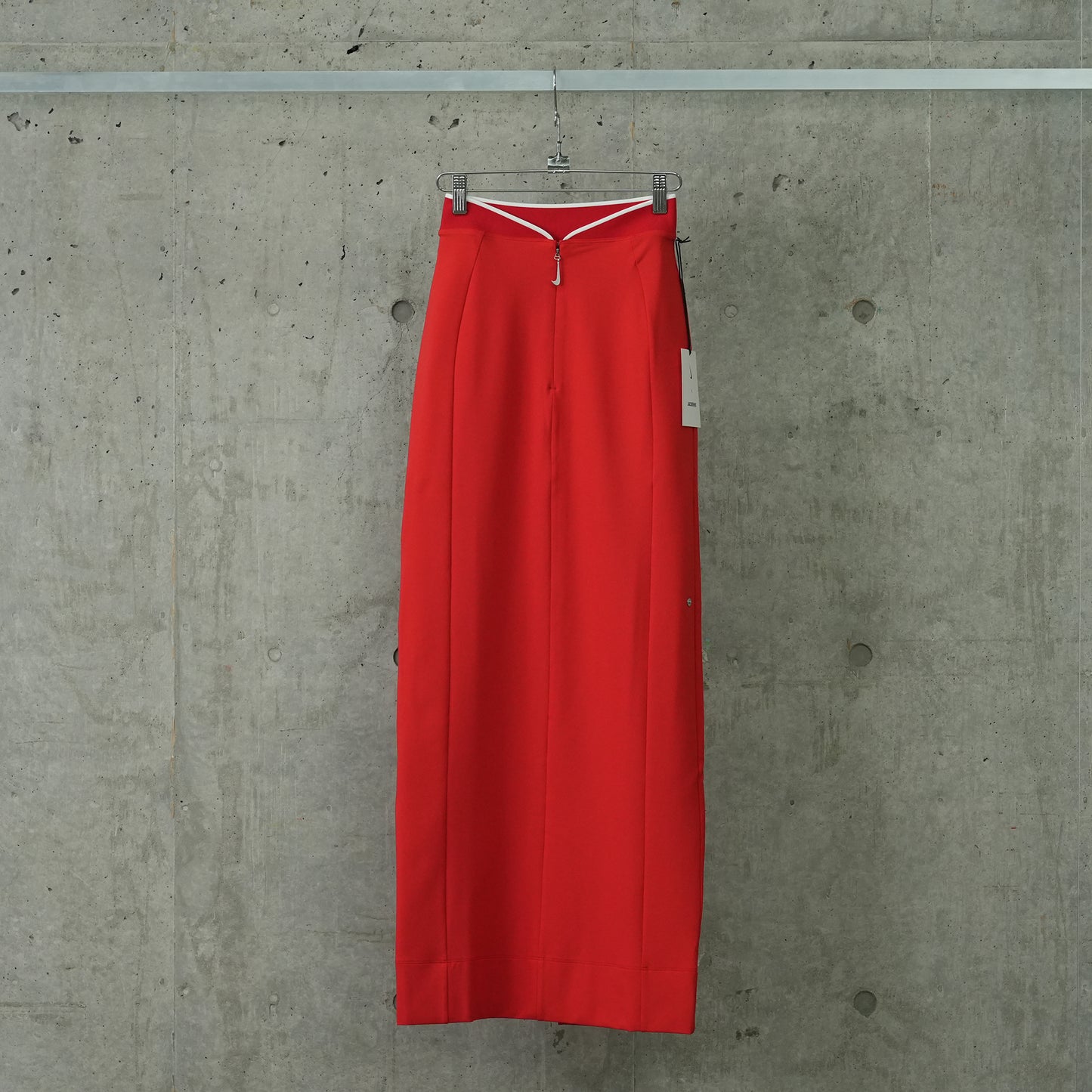 AS W NRG JACQUEMUS LONG SKIRT / 642:MYSTIC RED/WHITE