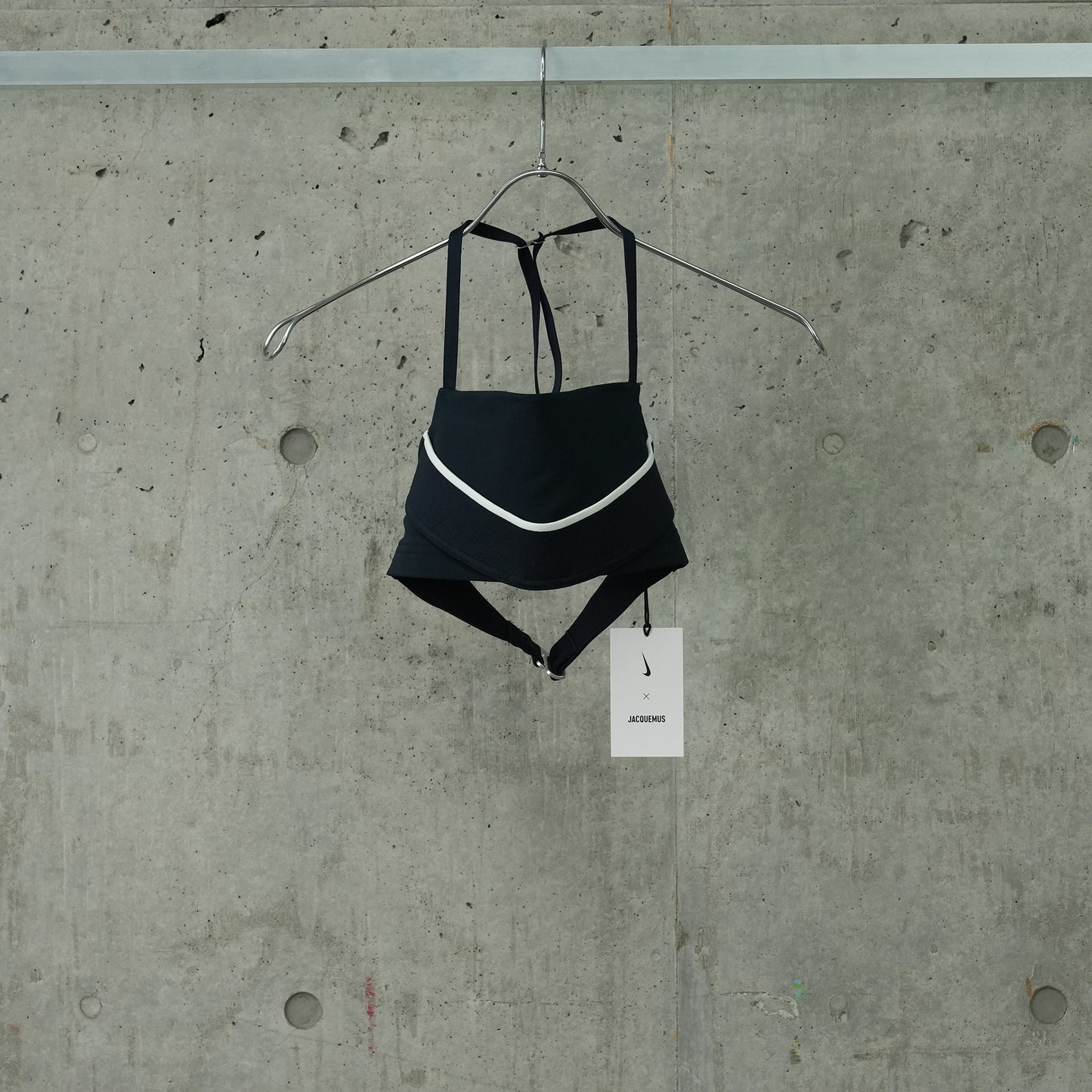 AS W NRG JACQUEMUS BRA / 475:DARK OBSIDIAN/WHITE