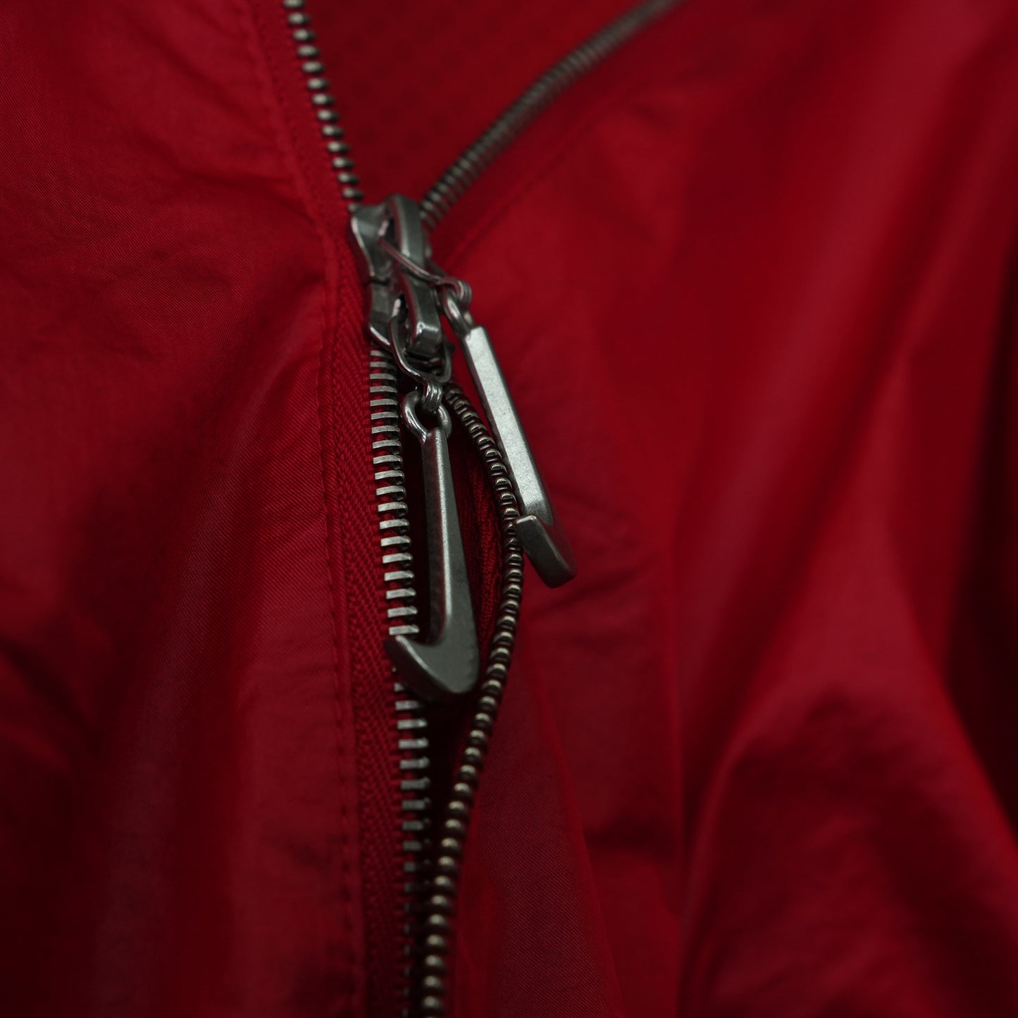 AS W NRG JACQUEMUS TRACK JKT / 642:MYSTIC RED/WHITE