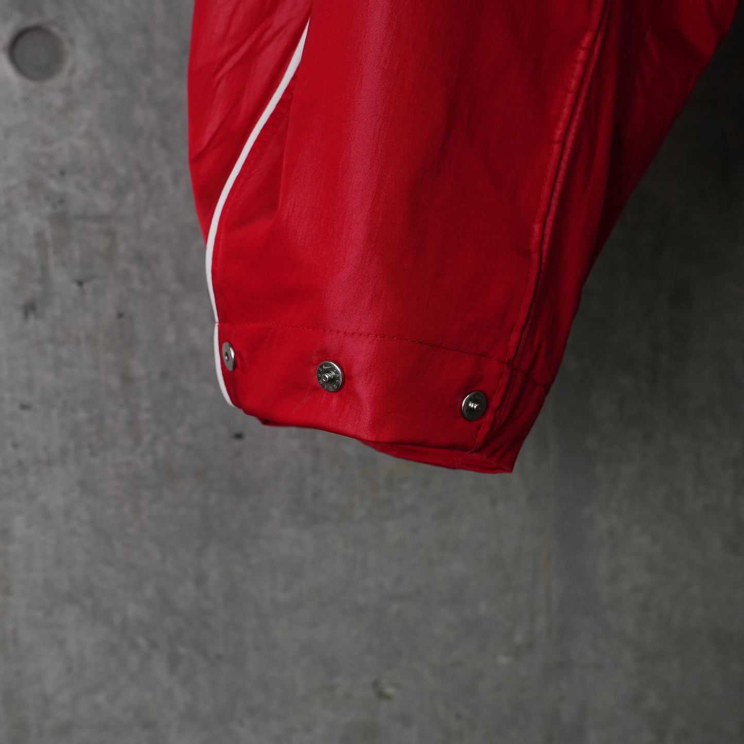 AS W NRG JACQUEMUS TRACK JKT / 642:MYSTIC RED/WHITE