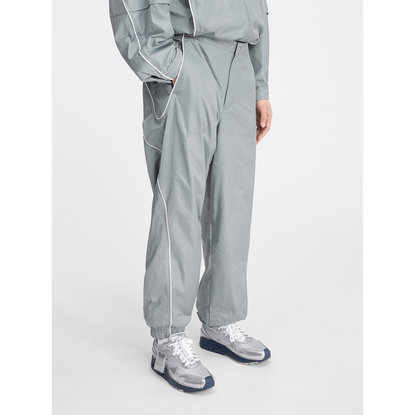 AS U NRG JACQUEMUS TRACK PANT / 073:PARTICLE GREY/WHITE