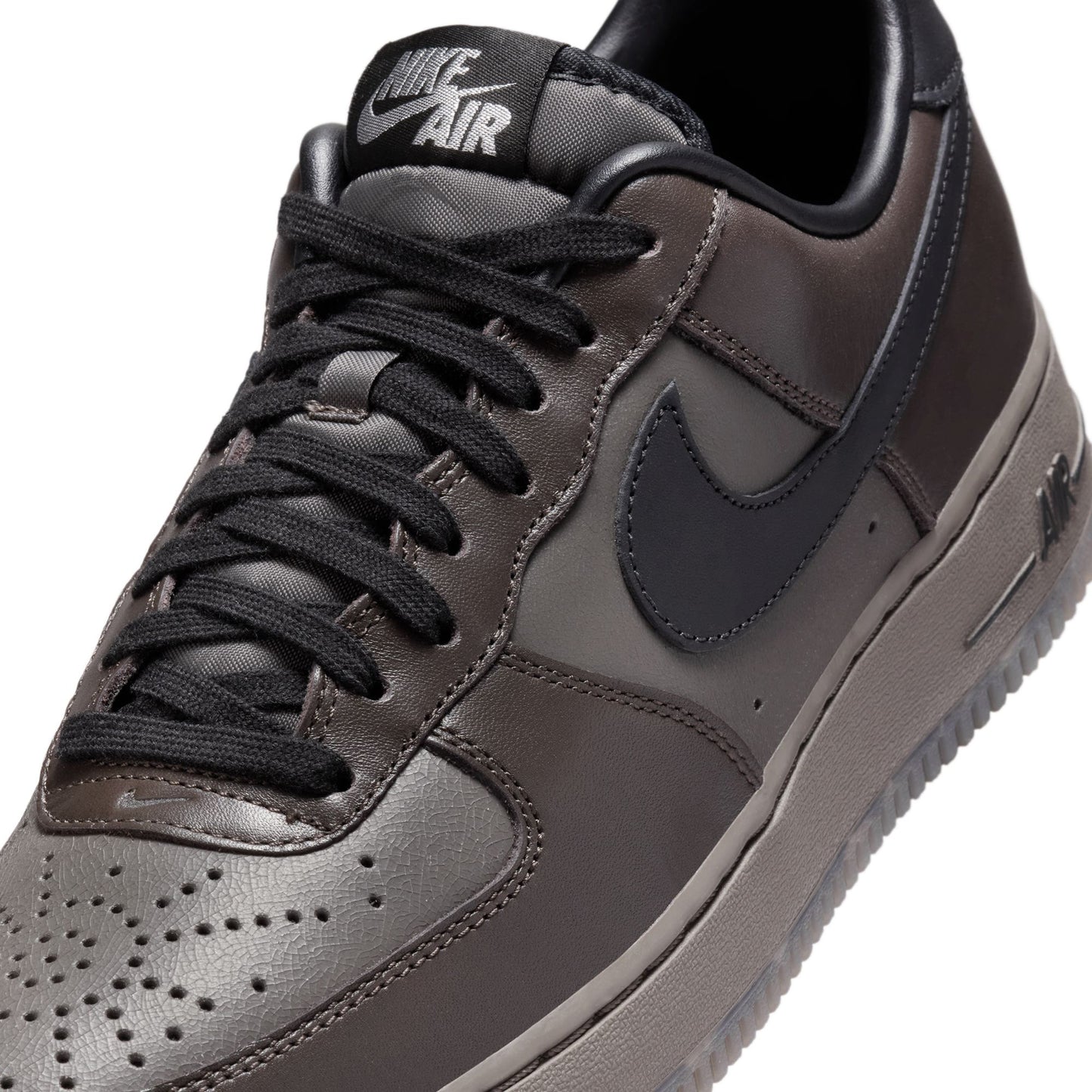 AIR FORCE 1 LOW / 200:BLACK TEA/BLACK-PETRA BROWN