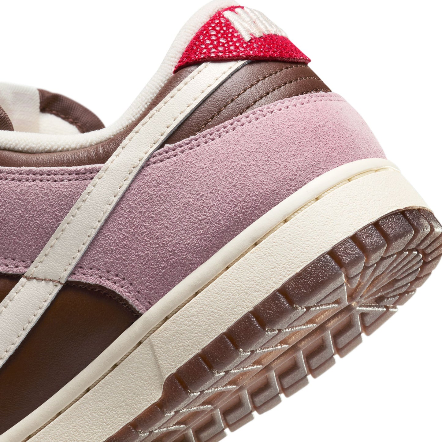 WMNS DUNK LOW / 200:CACAO WOW/PALE IVORY