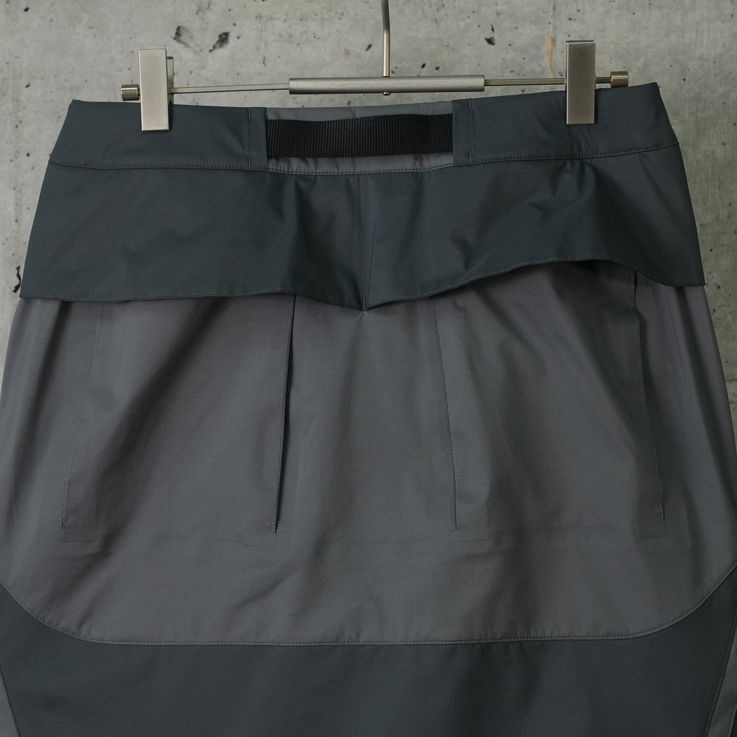 AS W NRG ISPA MLLE SKIRT / 060:ANTHRACITE/DARK GREY/BLACK