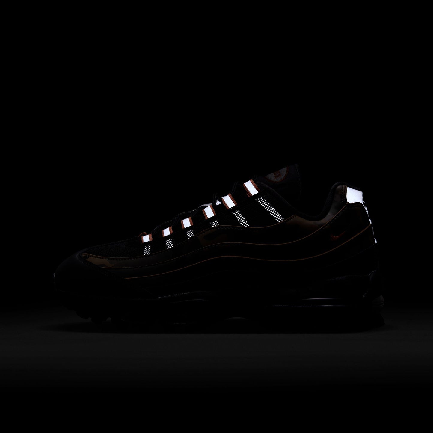 NIKE AIR MAX 95 QS / 001:BLACK/SAFETY ORANGE