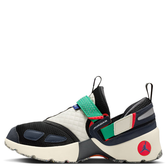 WMNS JORDAN TRUNNER LX RA / 001:BLACK/WHITE-COCONUT MILK