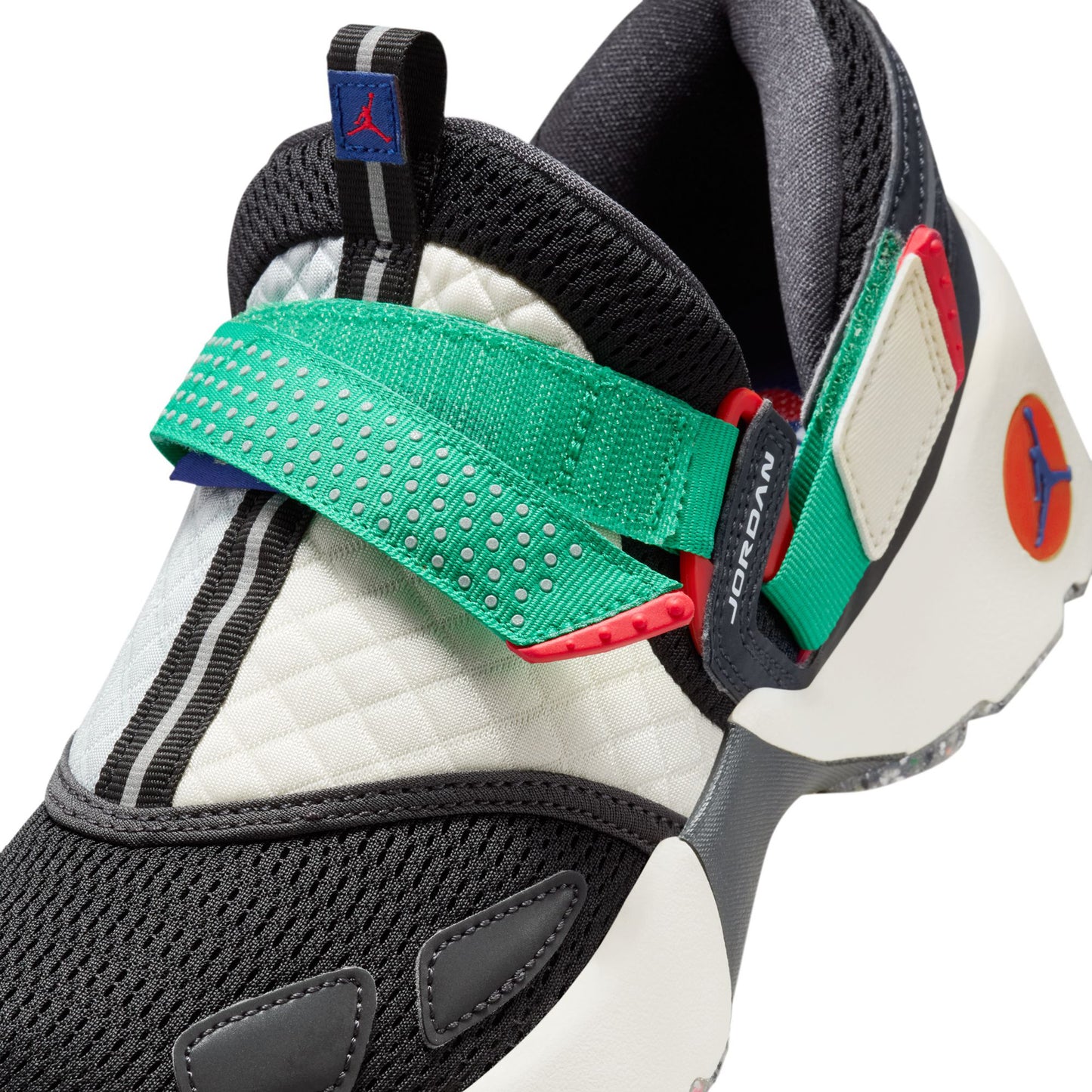 WMNS JORDAN TRUNNER LX RA / 001:BLACK/WHITE-COCONUT MILK