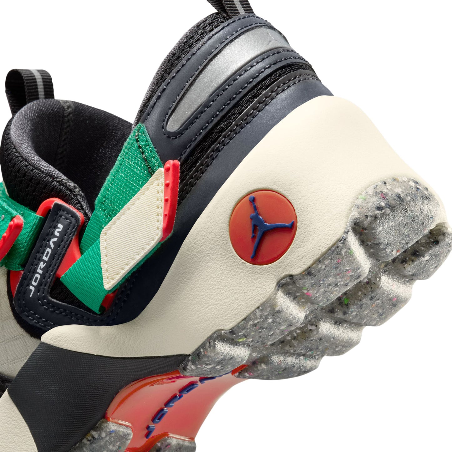 WMNS JORDAN TRUNNER LX RA / 001:BLACK/WHITE-COCONUT MILK