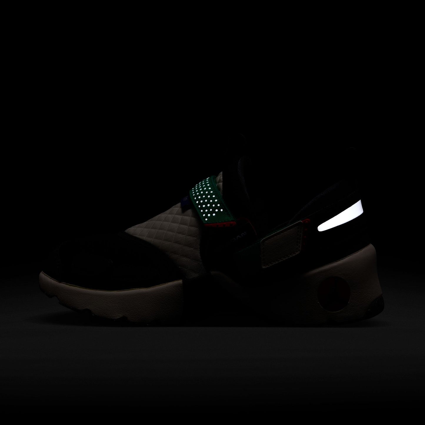 WMNS JORDAN TRUNNER LX RA / 001:BLACK/WHITE-COCONUT MILK