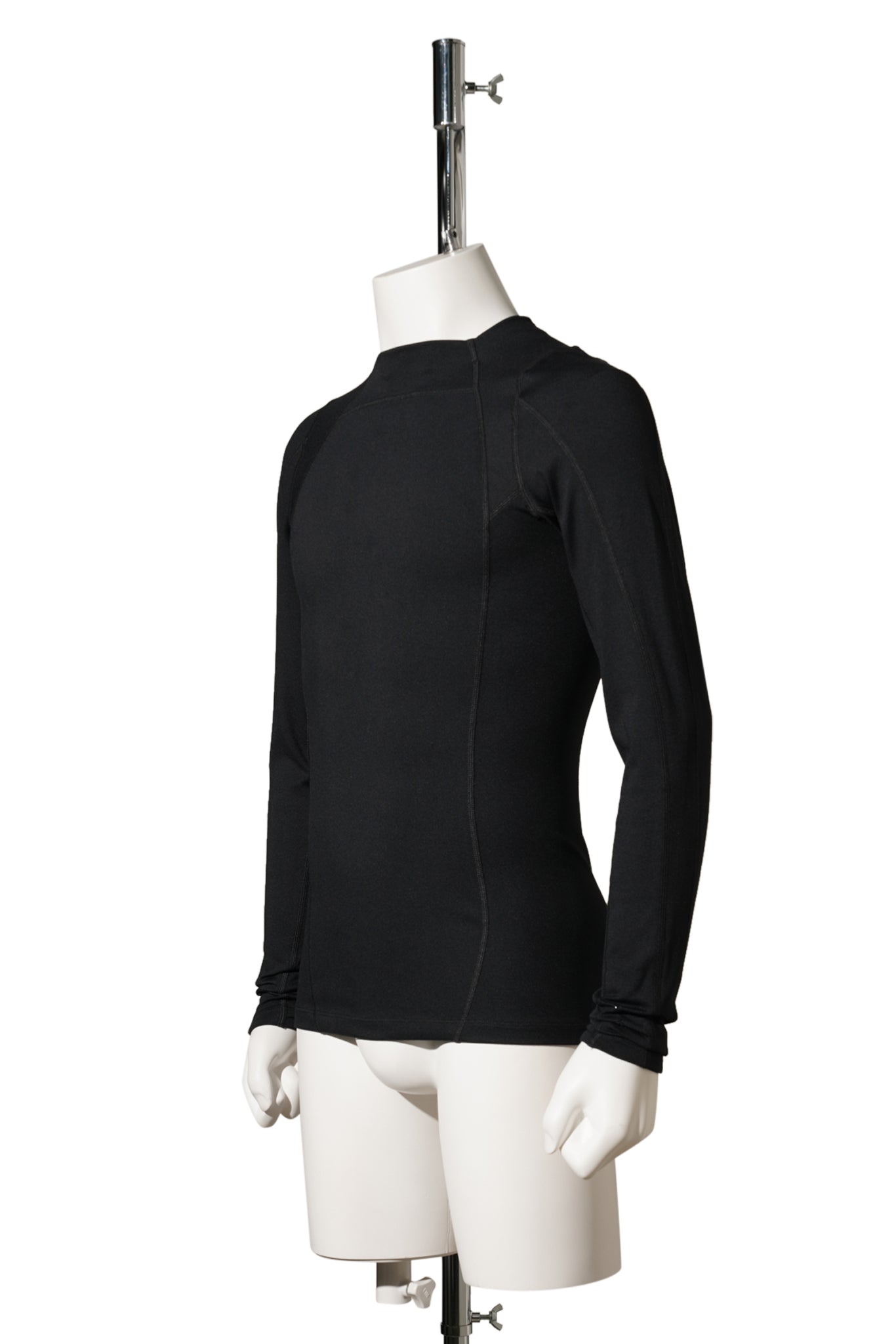 M NRG JACQUEMUS LS TOP / 010:BLACK