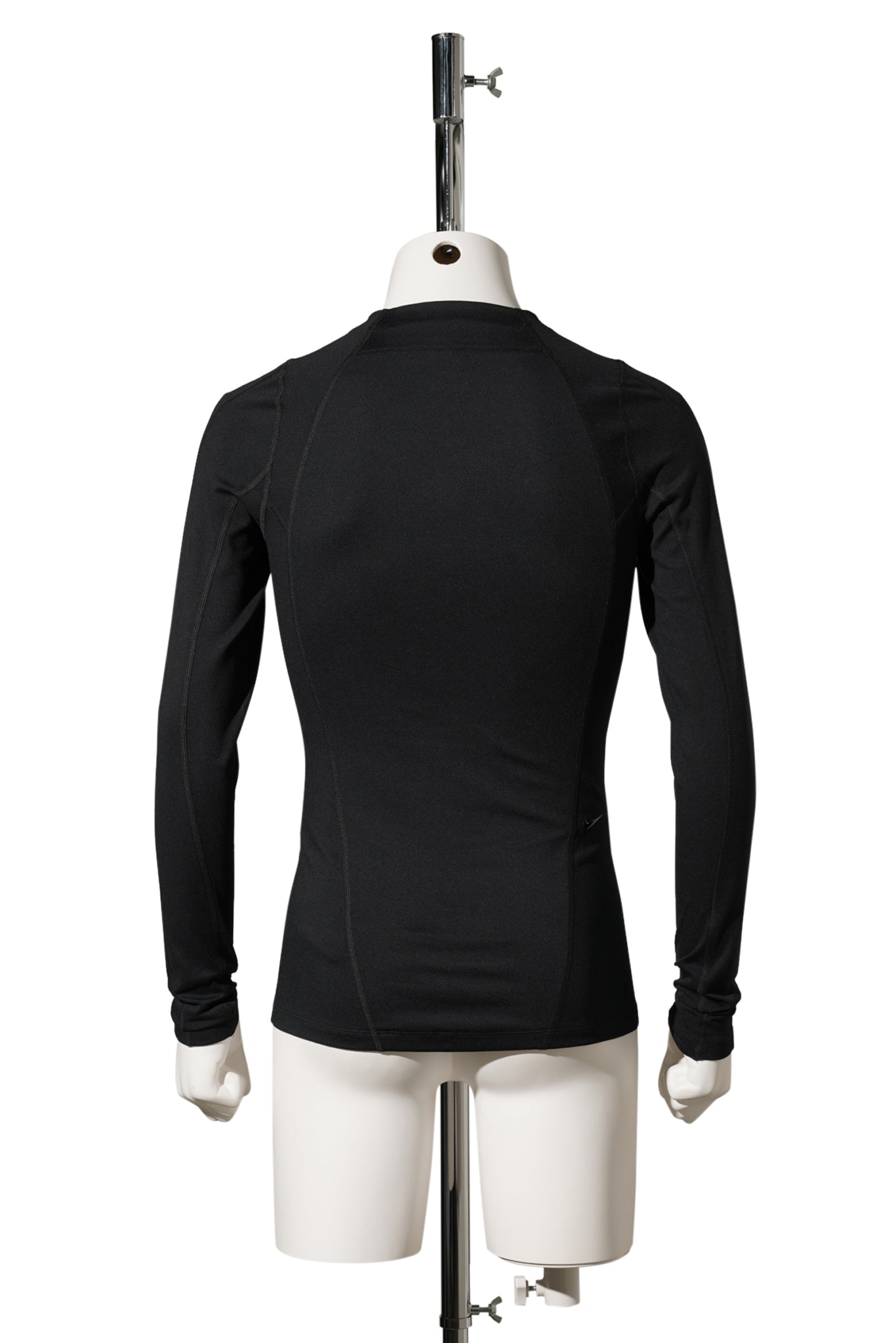 M NRG JACQUEMUS LS TOP / 010:BLACK