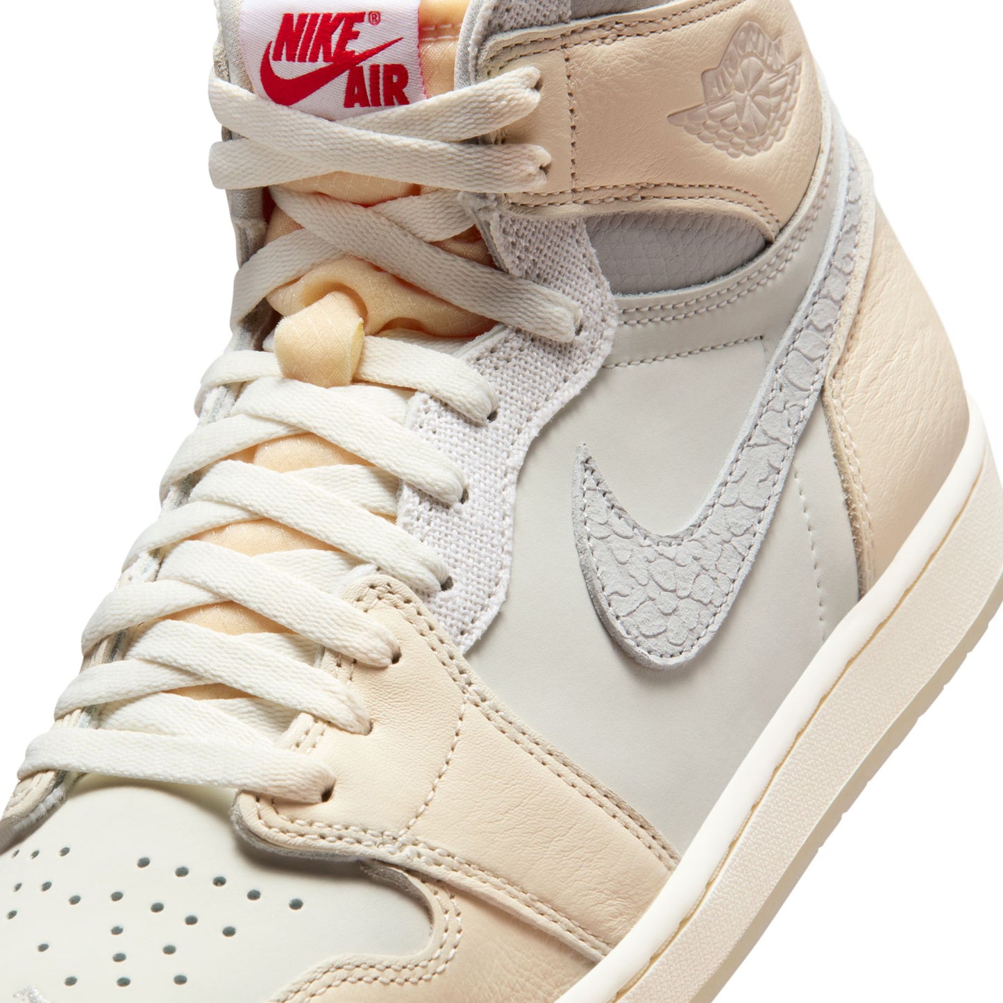 AIR JORDAN 1 RETRO HIGH OG / 100:SAIL/UNIVERSITY RED-PALE IVORY