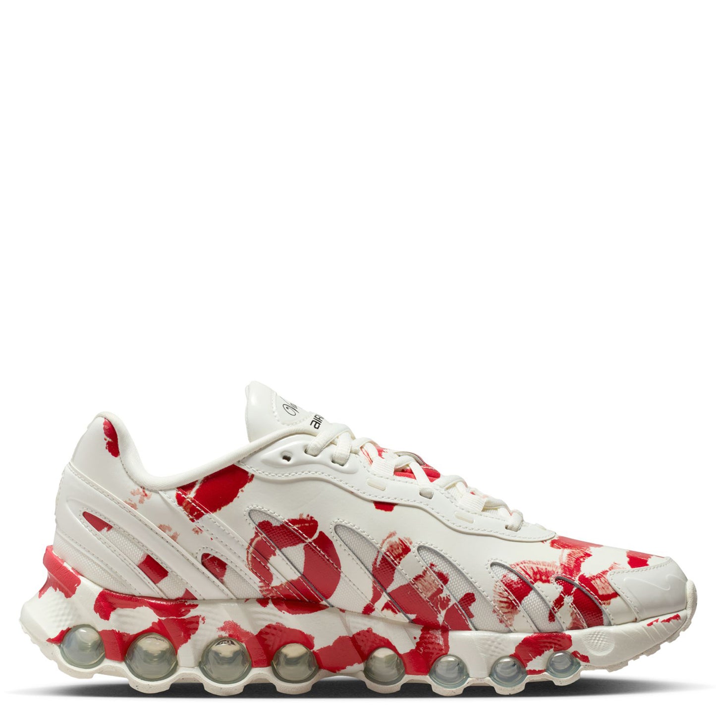 NIKE x VAQUERA W AIR MAX DN8 VQ SP / 100:SAIL/PRIME RED-SAIL-BLACK