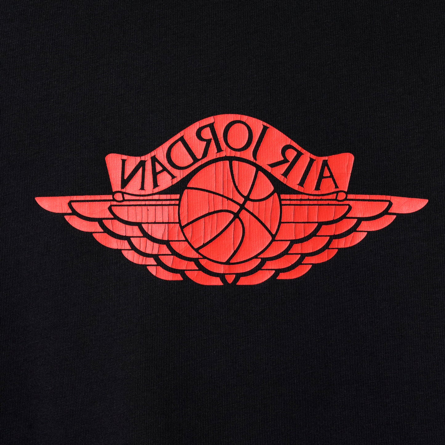 M J RARE AIR WSH 85 SS CREW / 010:BLACK/CHILE RED