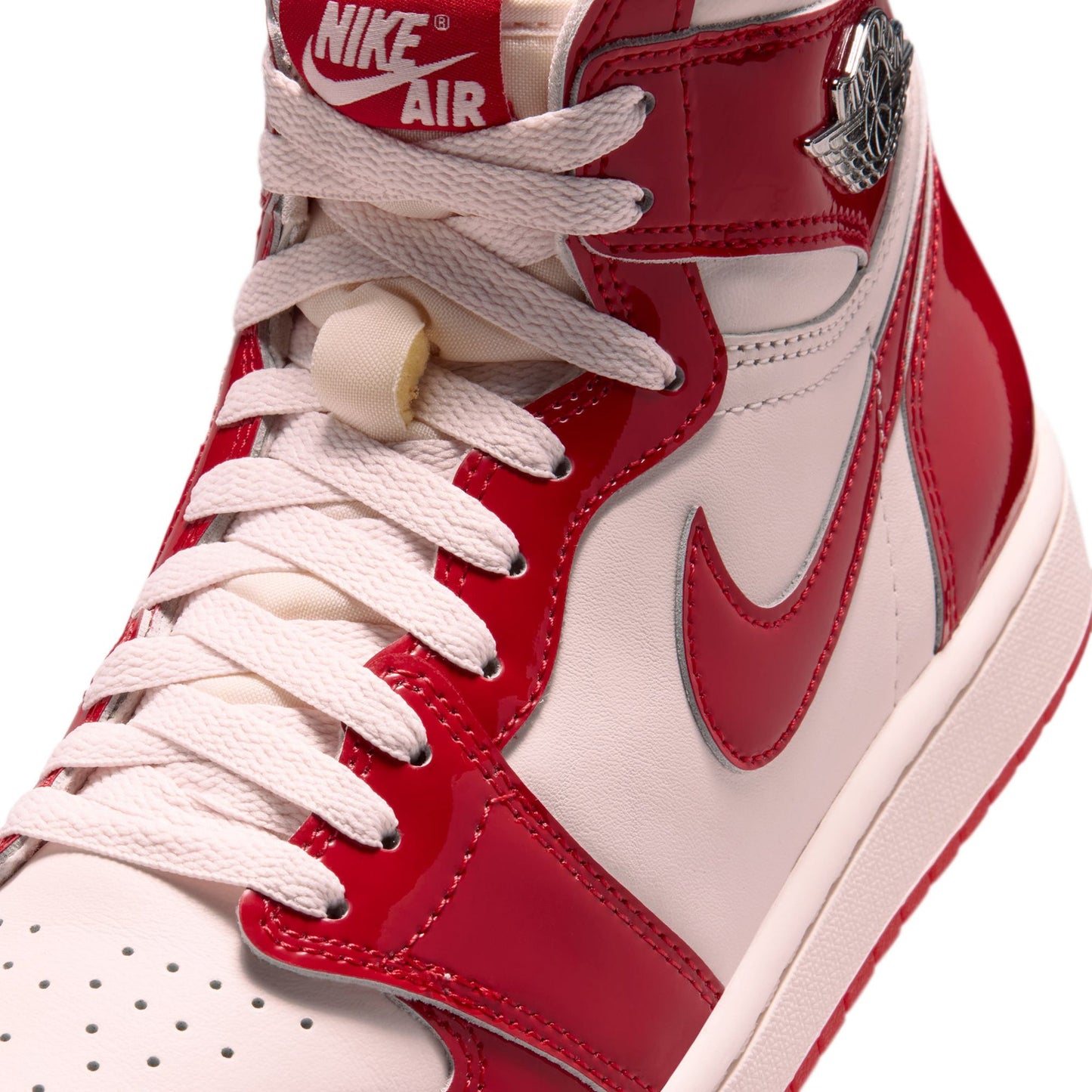 WMNS AIR JORDAN 1 RETRO HI OG / 601:UNIVRED/MTLC SLVR-LT SFT PNK