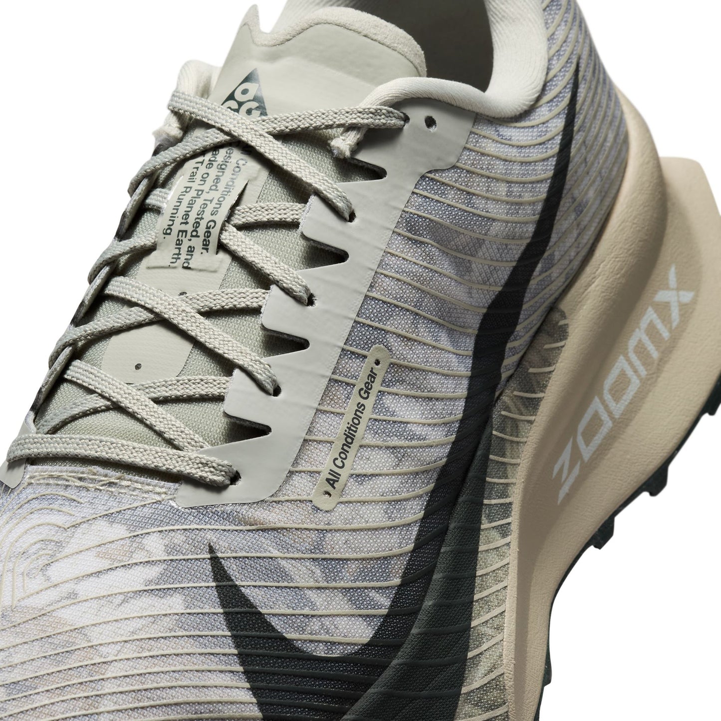 NIKE ACG ULTRAFLY TRAIL / 300:SPRUCE FOG/BLACK SPRUCE