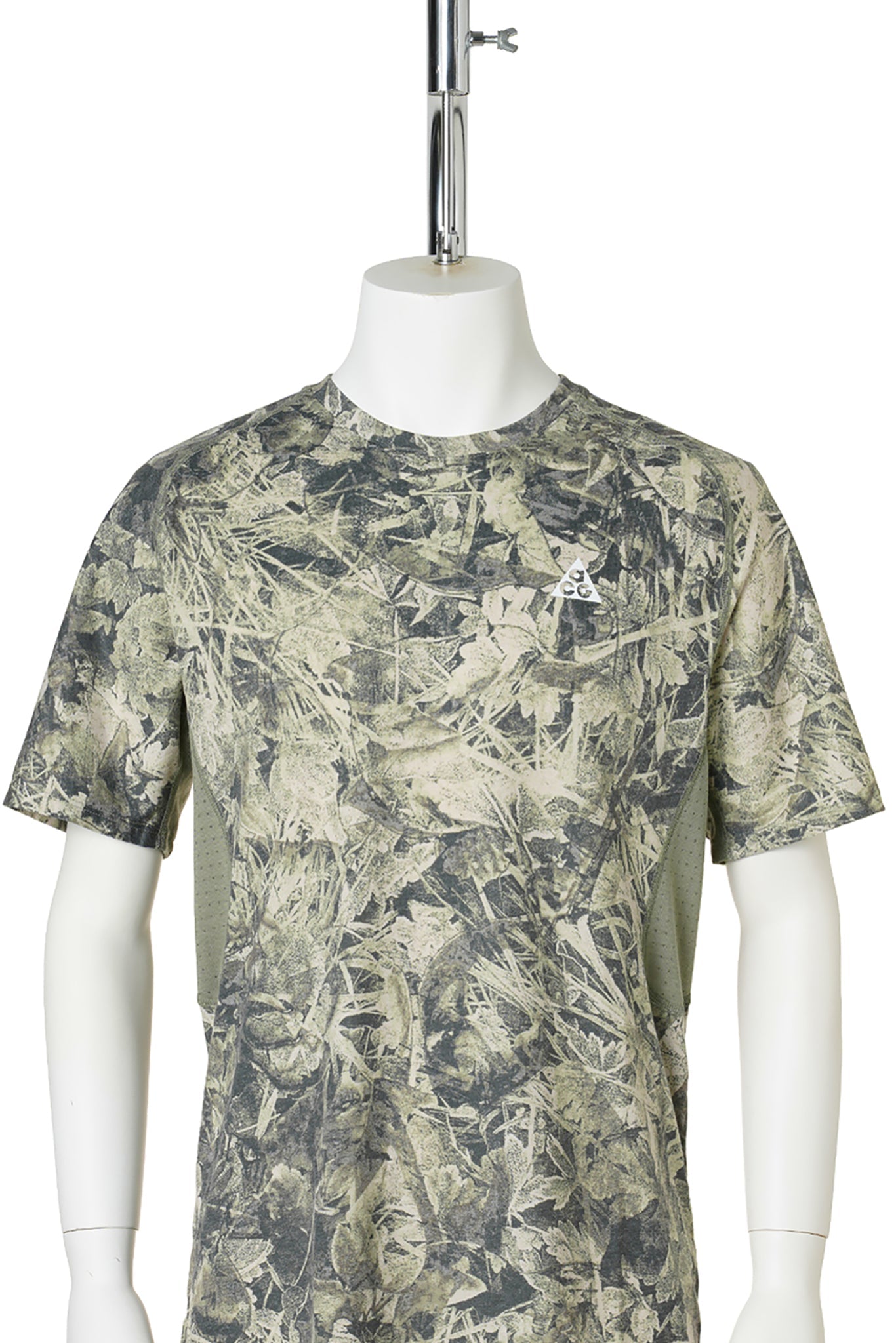 NIKE ACG DRI-FIT ADV SOLAR CHASE SHORT SLEEVE TOP / 355:SEQUOIA/LIGHT ARMY/SUMMIT WHITE