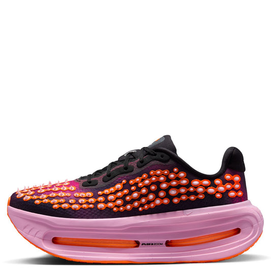 NIKE VOMERO PRM QS / 003:BLACK/TOTAL ORANGE-ARCTIC PINK