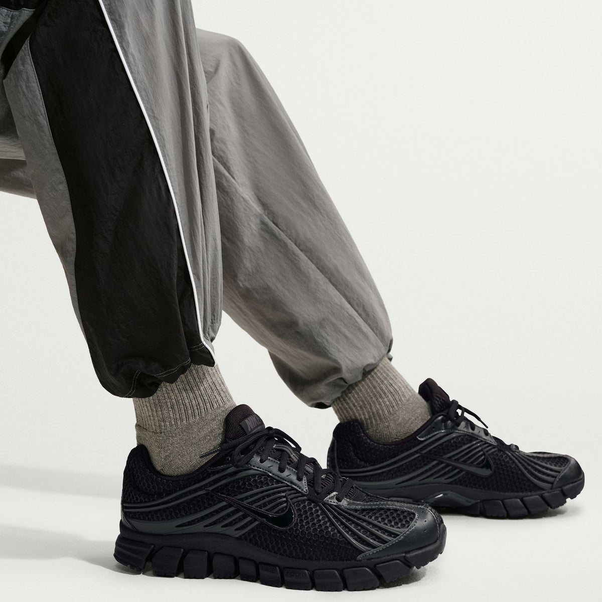 NIKE ZOOM SKYLON 11 / 002:BLACK/BLACK-ANTHRACITE