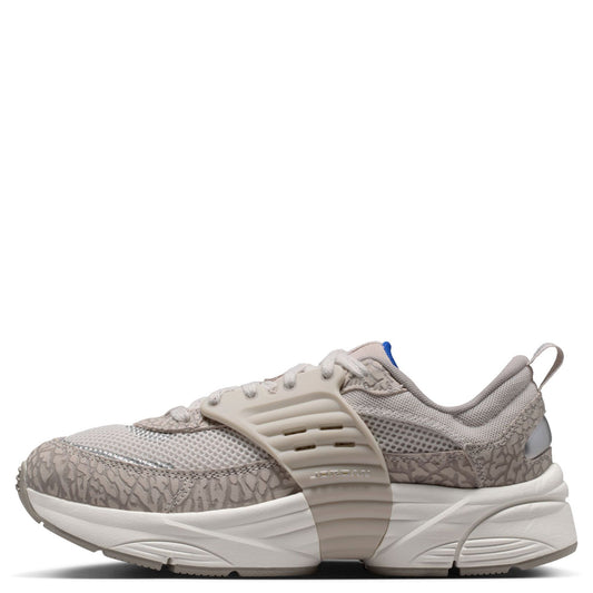 WMNS JORDAN TRUNNER O/S / 001:GAMMA GREY/OLD ROYAL
