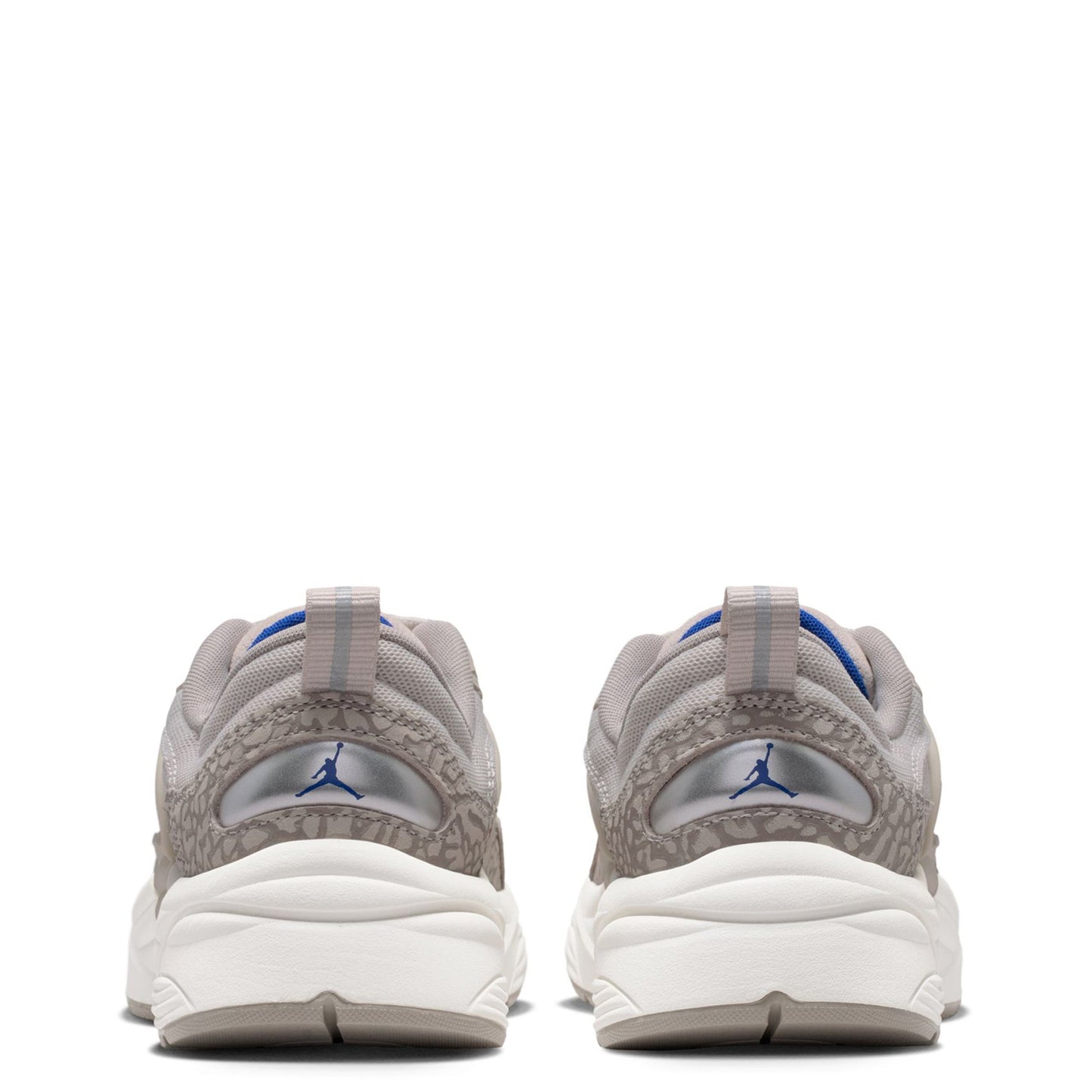 WMNS JORDAN TRUNNER O/S / 001:GAMMA GREY/OLD ROYAL