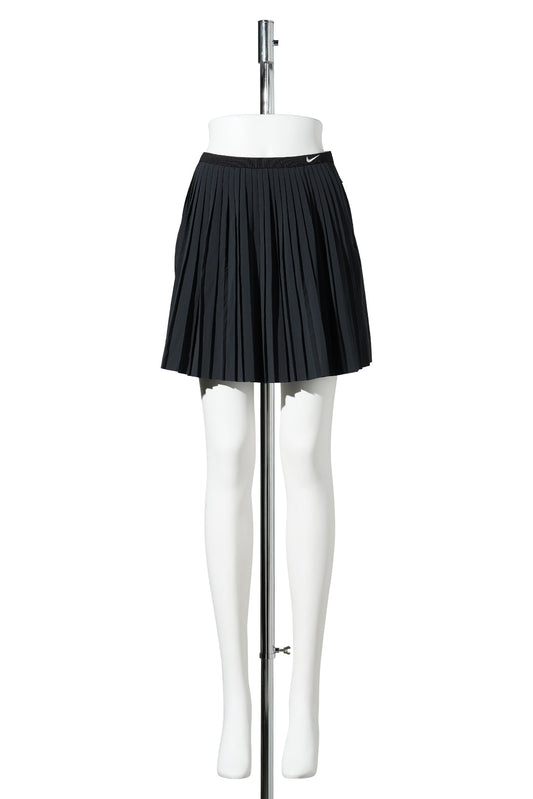 NIKE WOMEN’S NSW PLEATED SKIRT / 010:BLACK/SAIL
