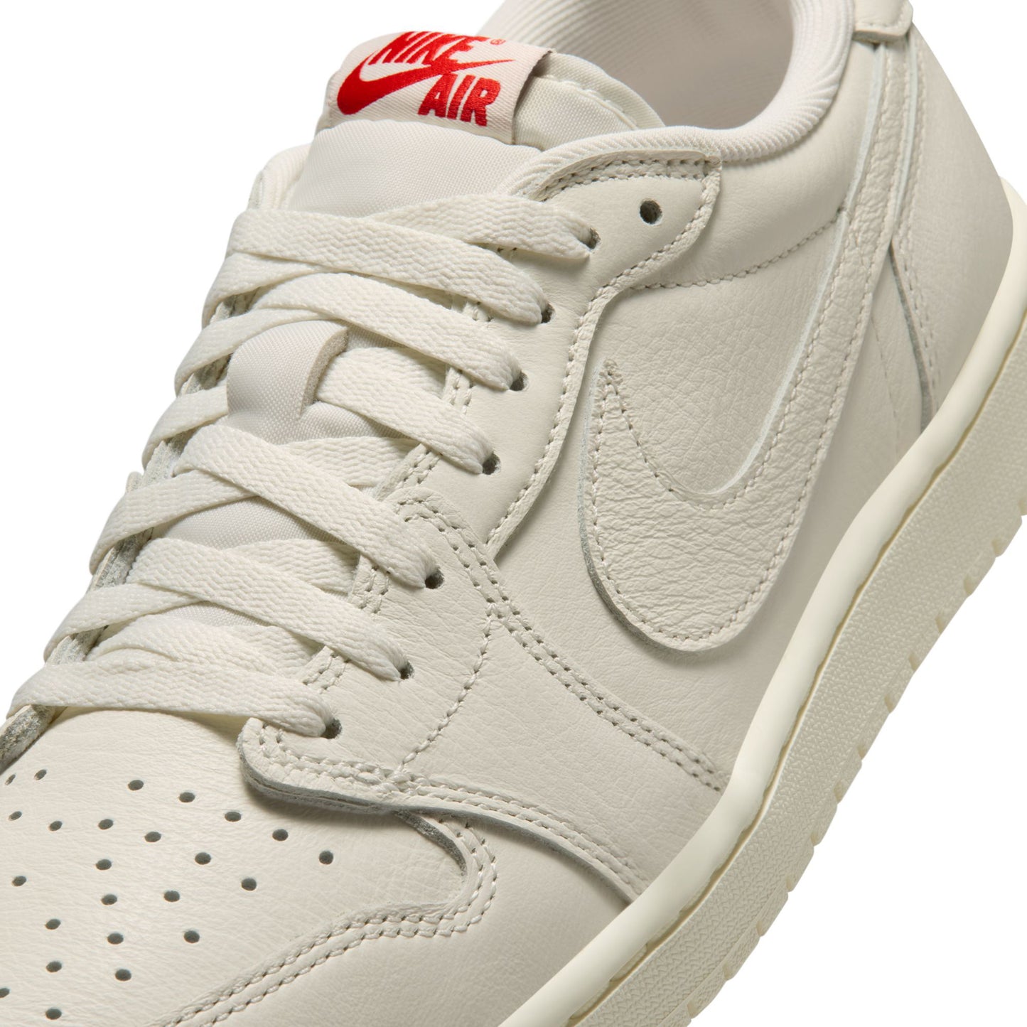 AIR JORDAN 1 RETRO LOW OG / 100:SAIL/SAIL-UNIVERSITY RED