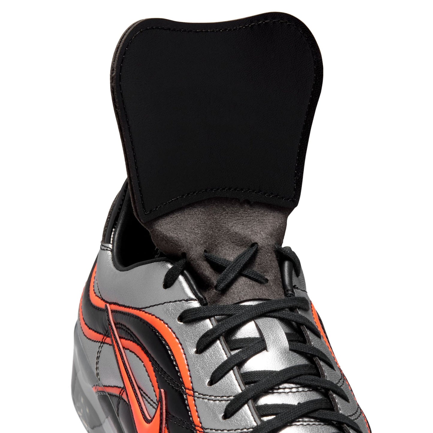 Netherlands x Patta NIKE CRYO SHOT PT / 001:METALLIC SILVER/HYPER CRIMSON
