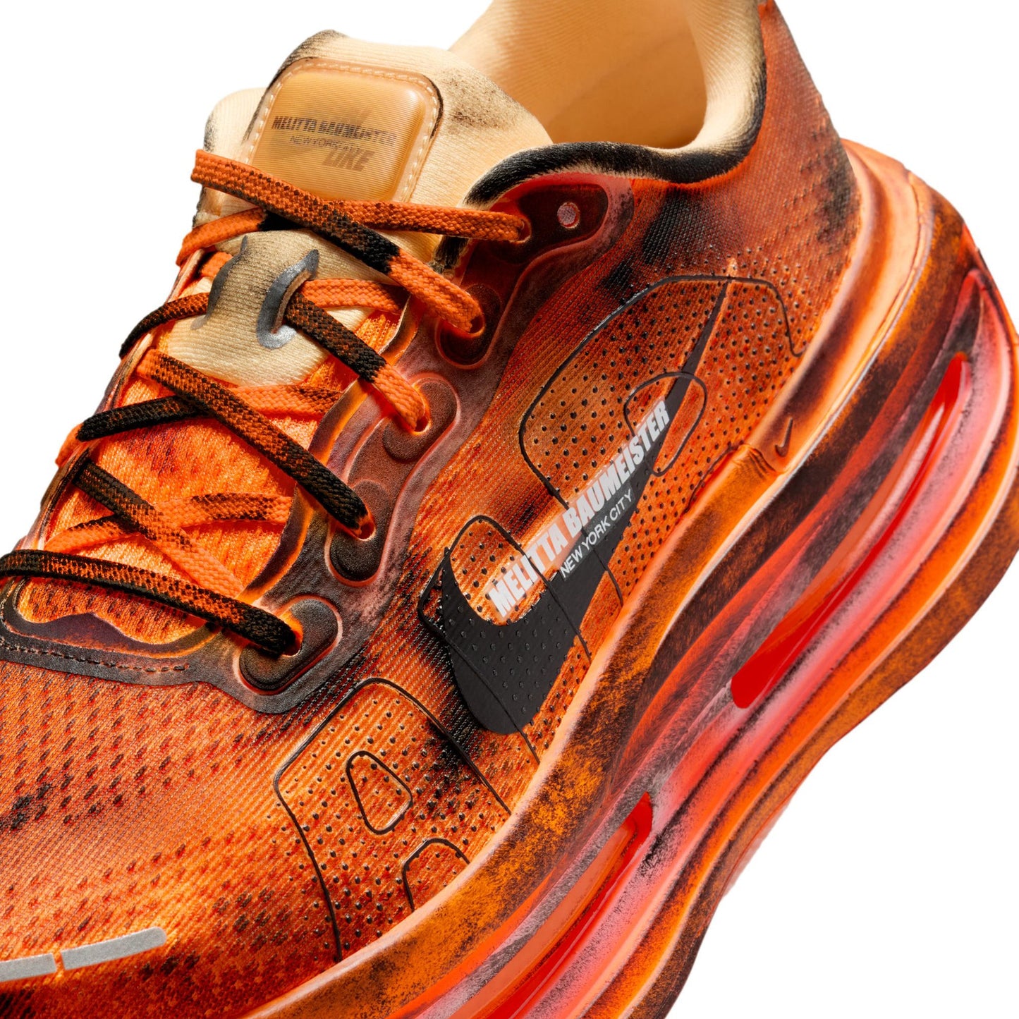 NIKE VOMERO PREMIUM MB SP / 800:TOTAL ORANGE/BLACK
