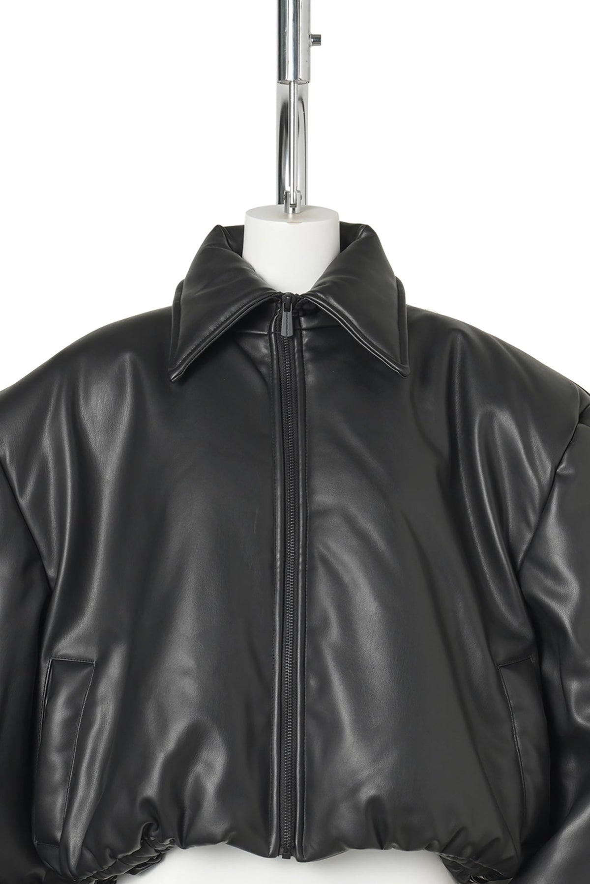 POWER SHOULDER BALLOON BOMBER / BLACK