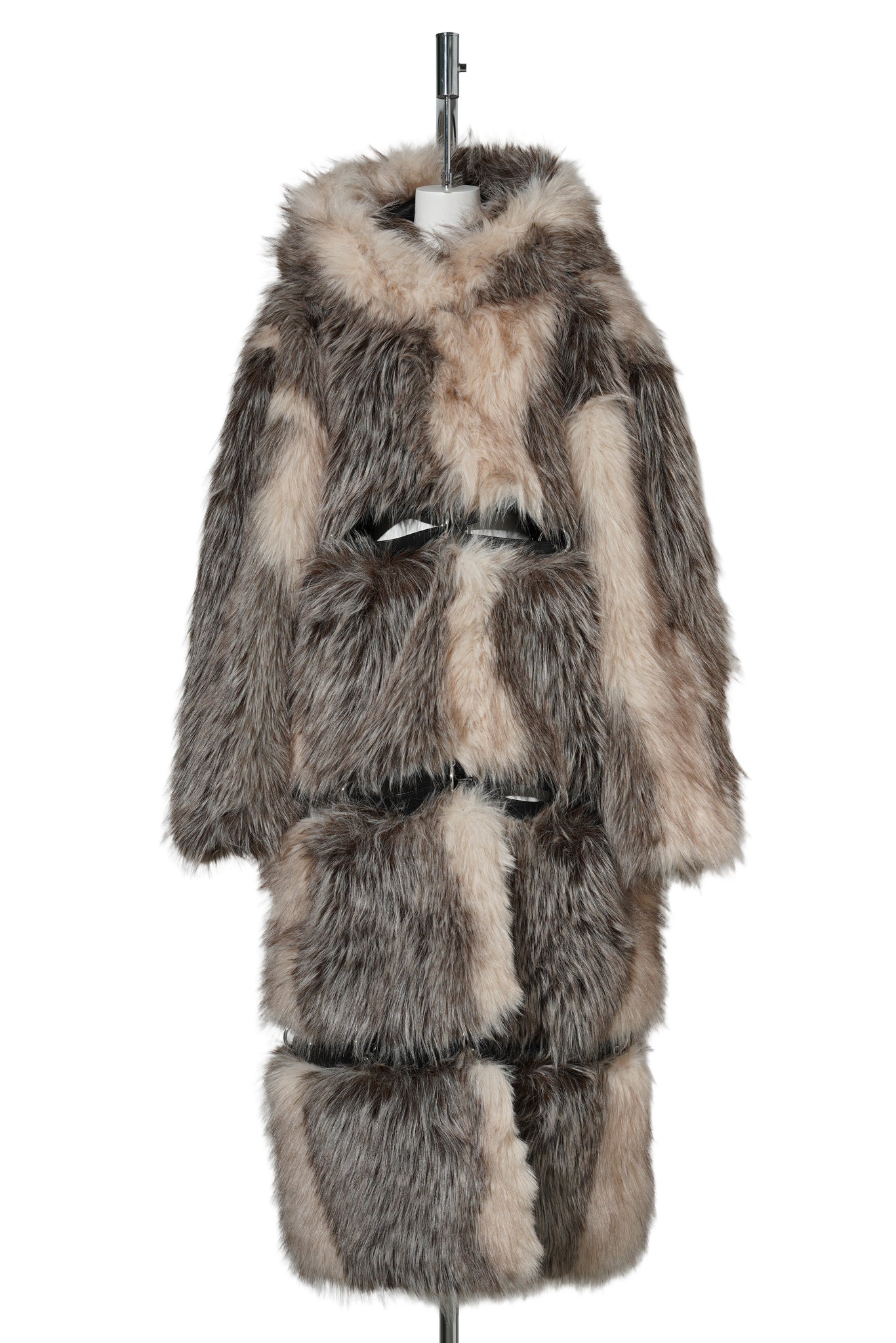 VIP FAUX FUR COAT / BROWN