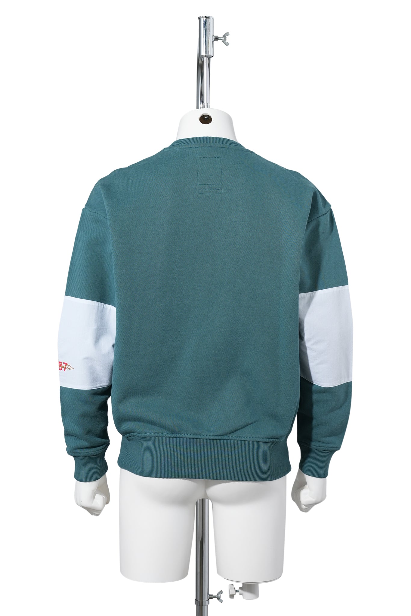 B-LAMONT REP / NPA121:MEDITERANEA