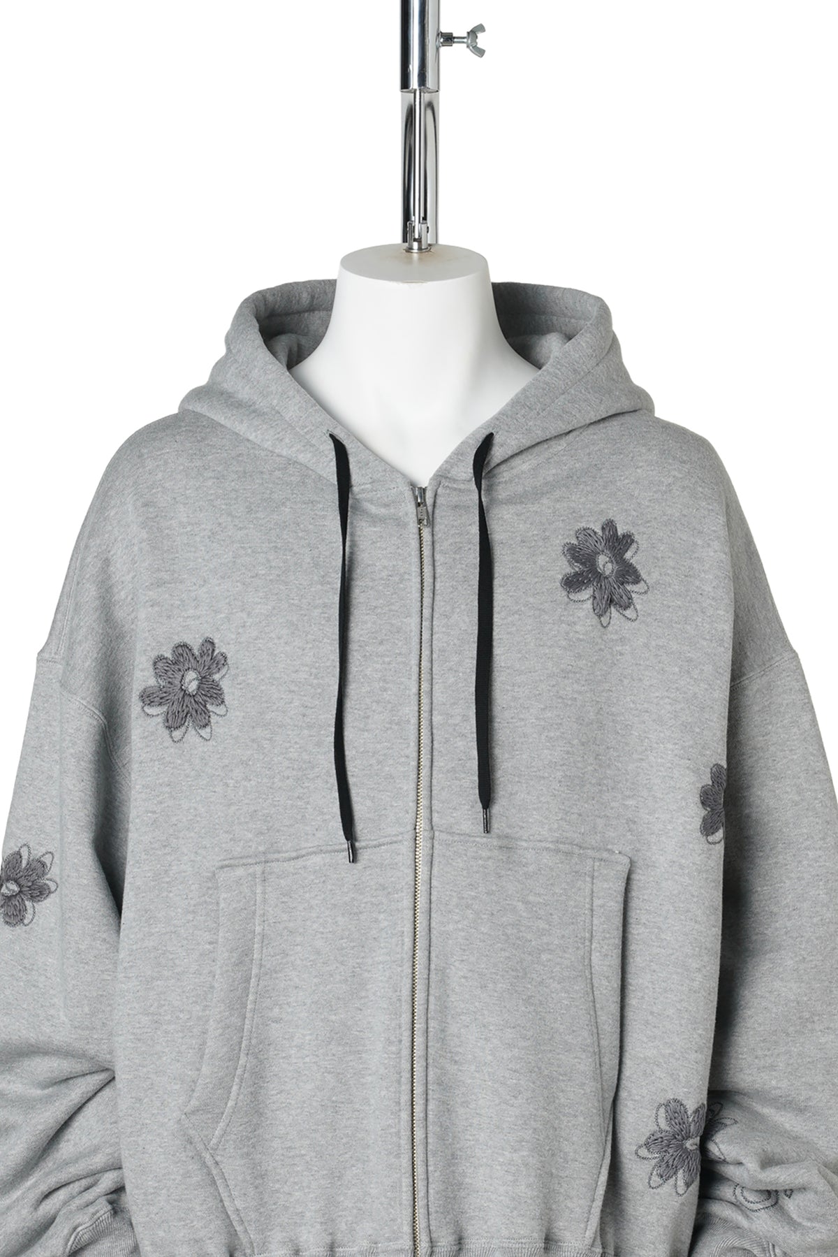 FLOWER EMBROIDERY HOODY / GRAY