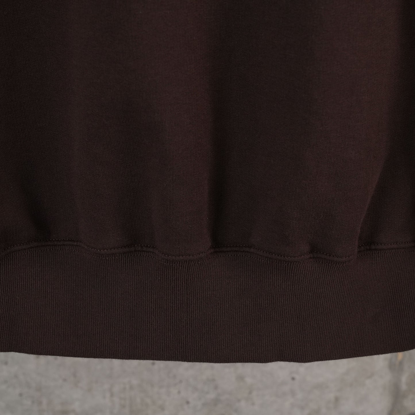 NO PROBLEMO SWEATSHIRT / BROWN