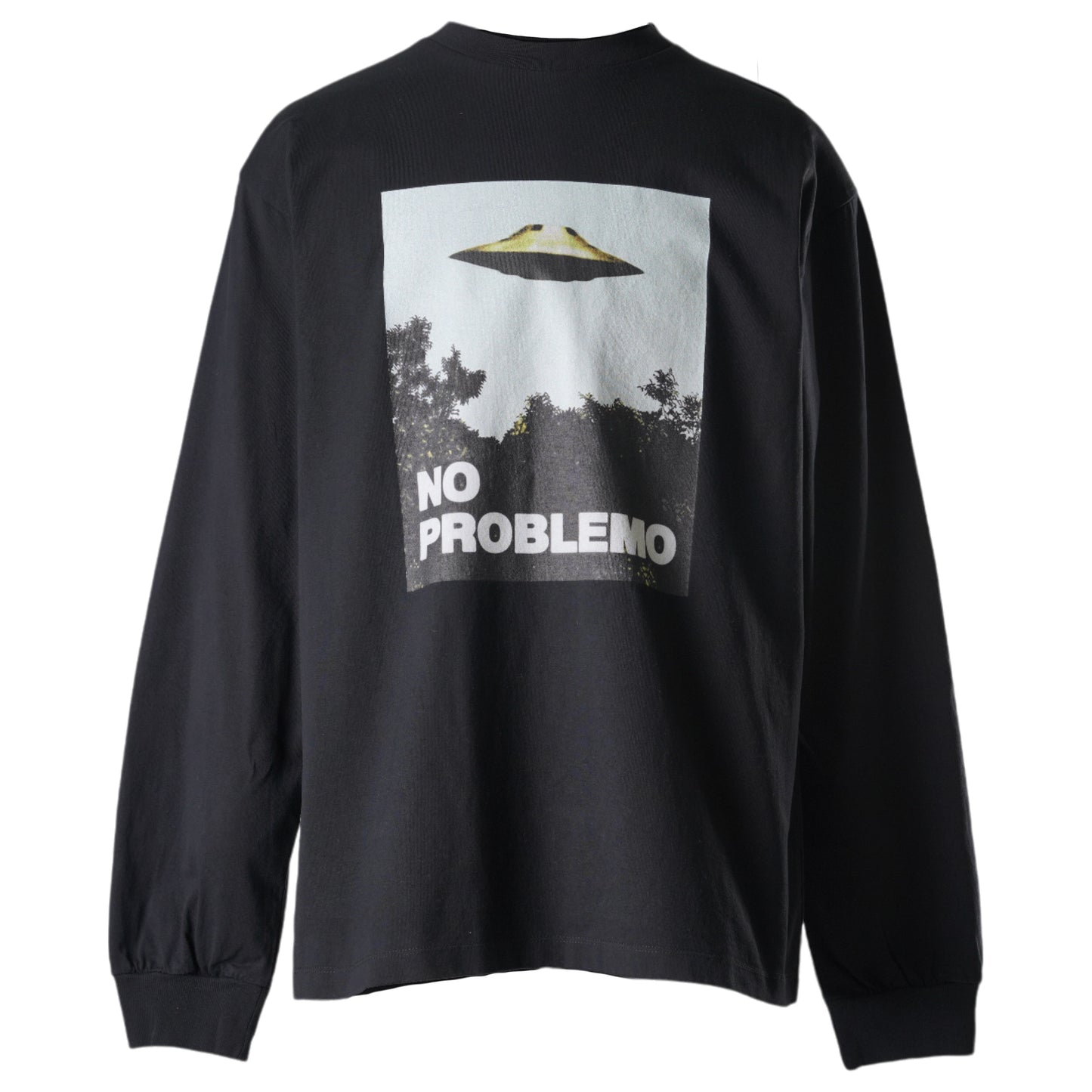 VISITORS LS TEE / BLACK