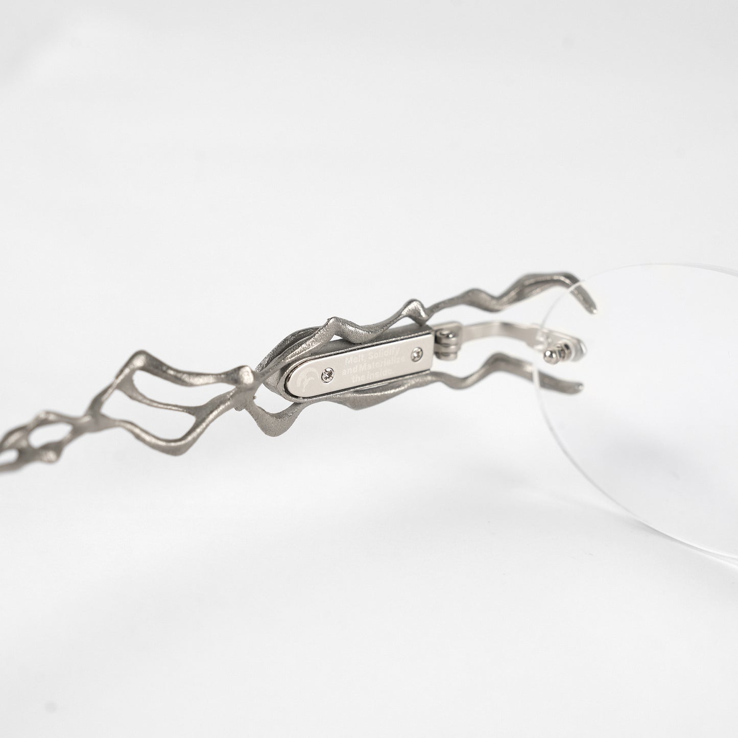 TOGURO M2/OVAL / CHROME