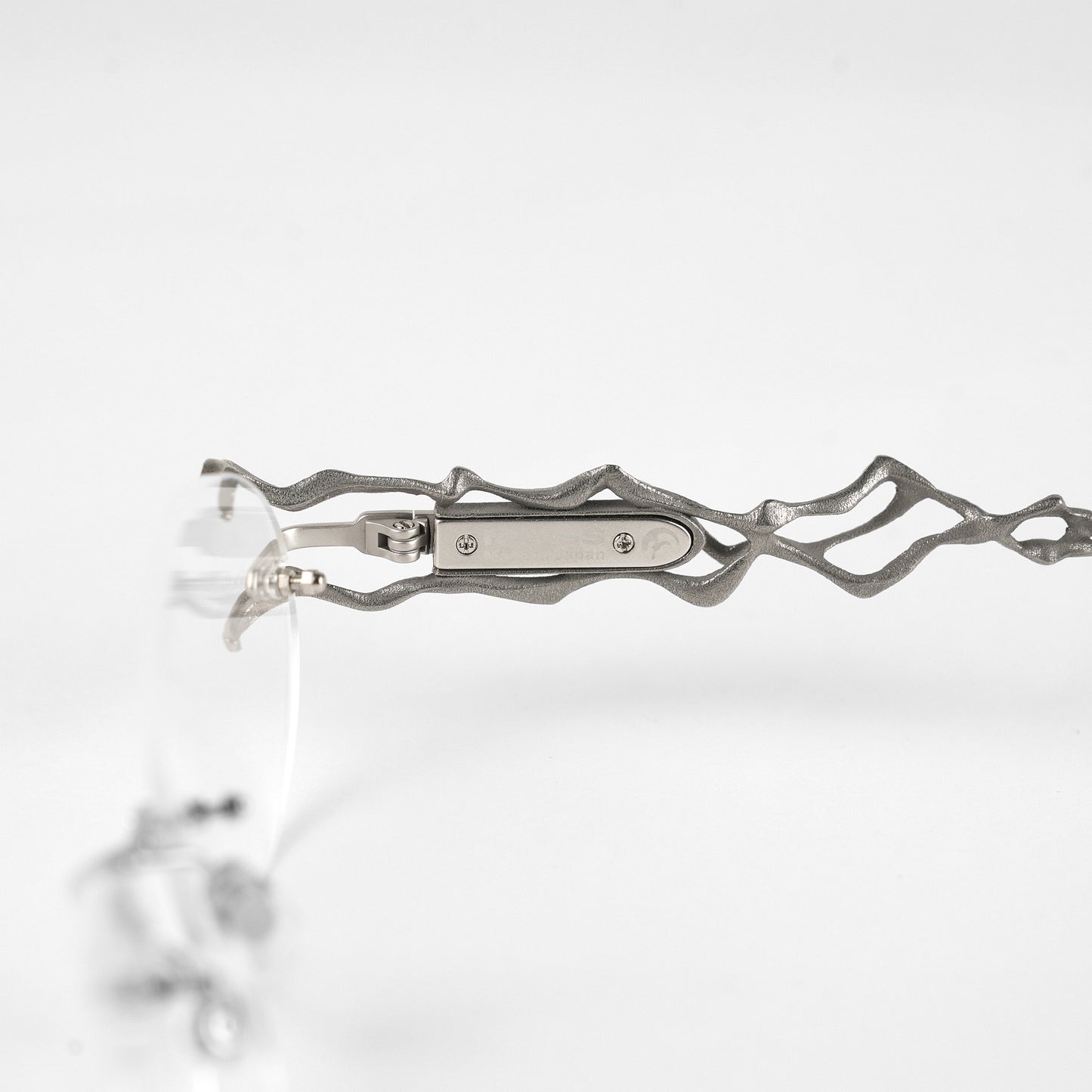 TOGURO M2/OVAL / CHROME