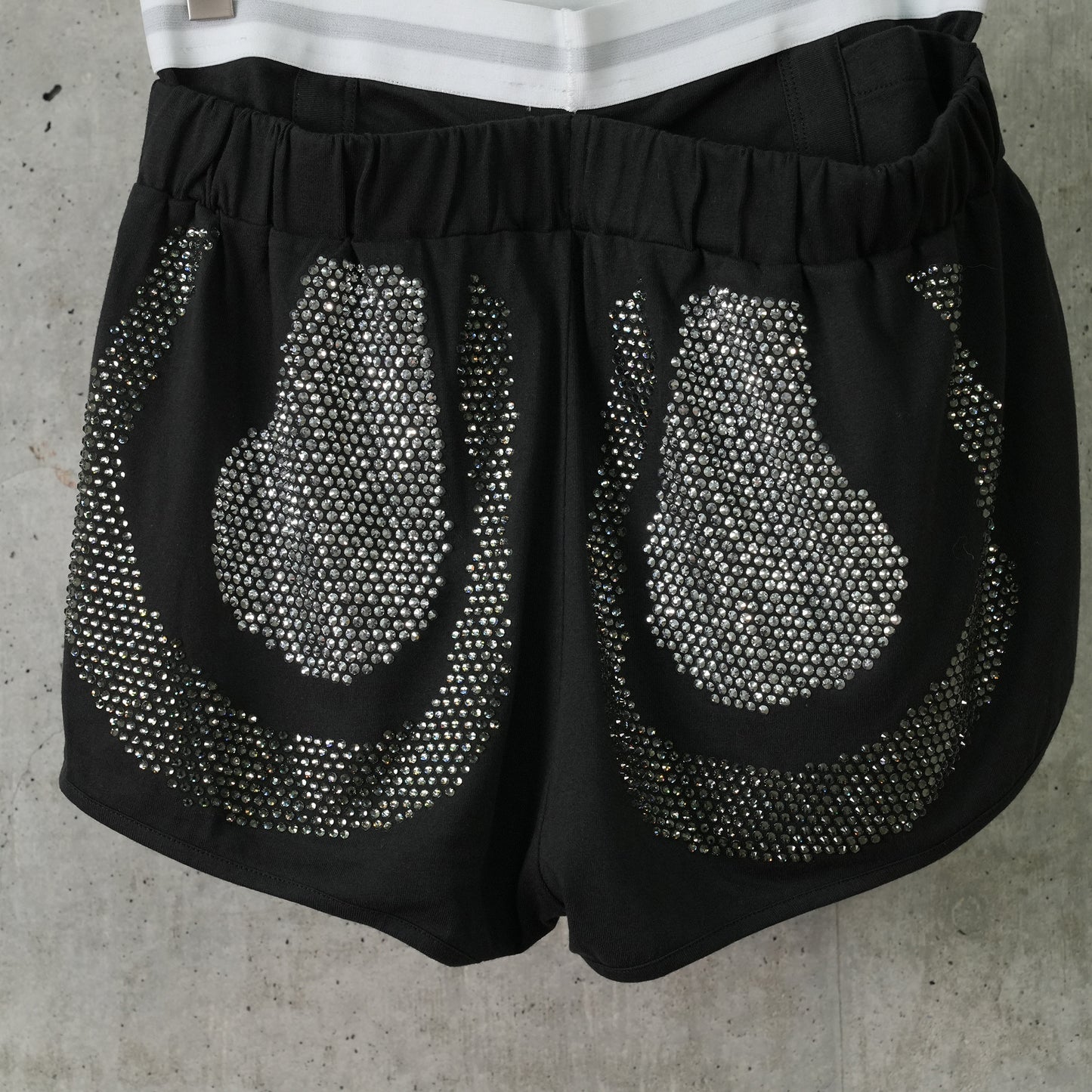 RHINESTONES SHORTS / BLACK