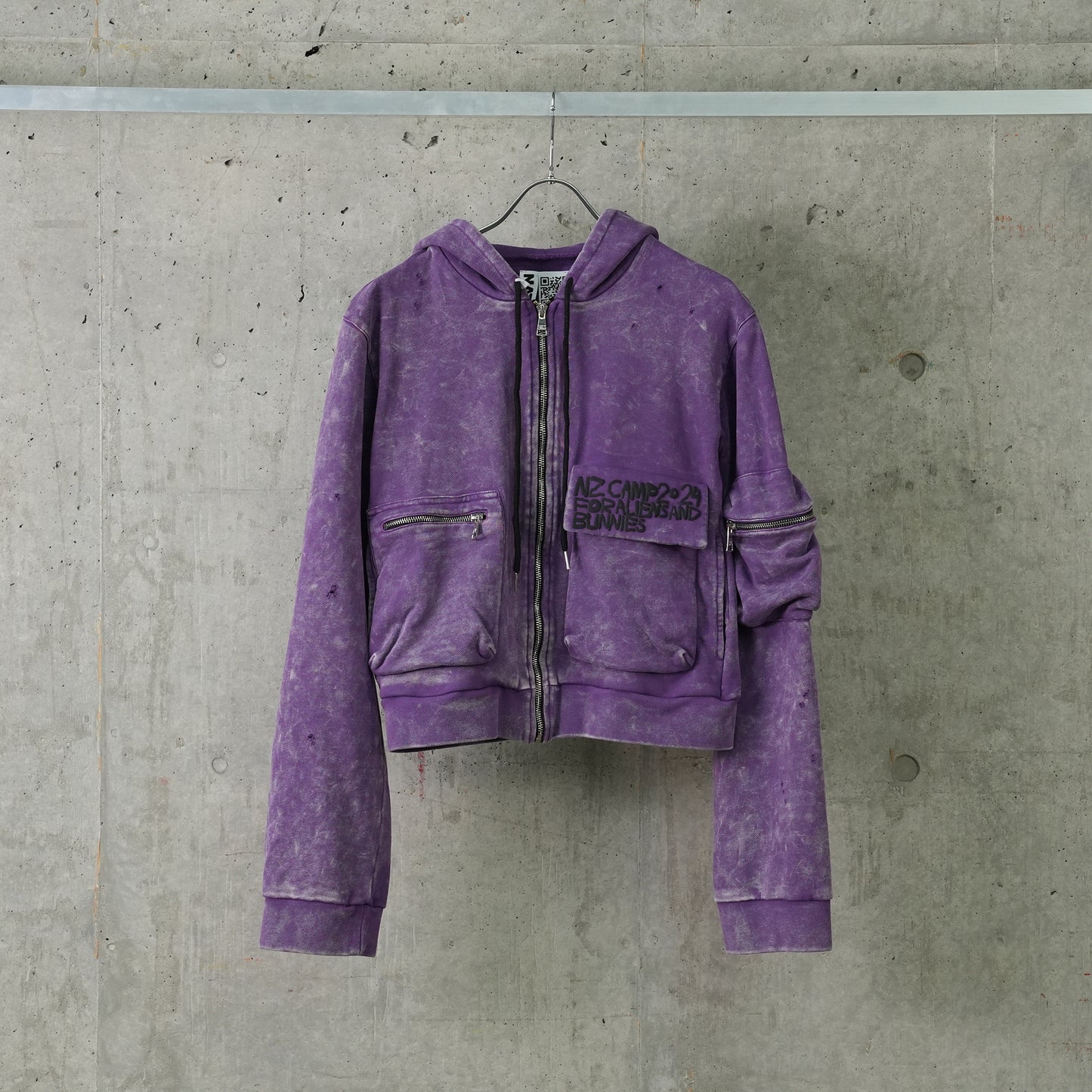 CAMPING CROPPED CARGO HOODIE / LILAC