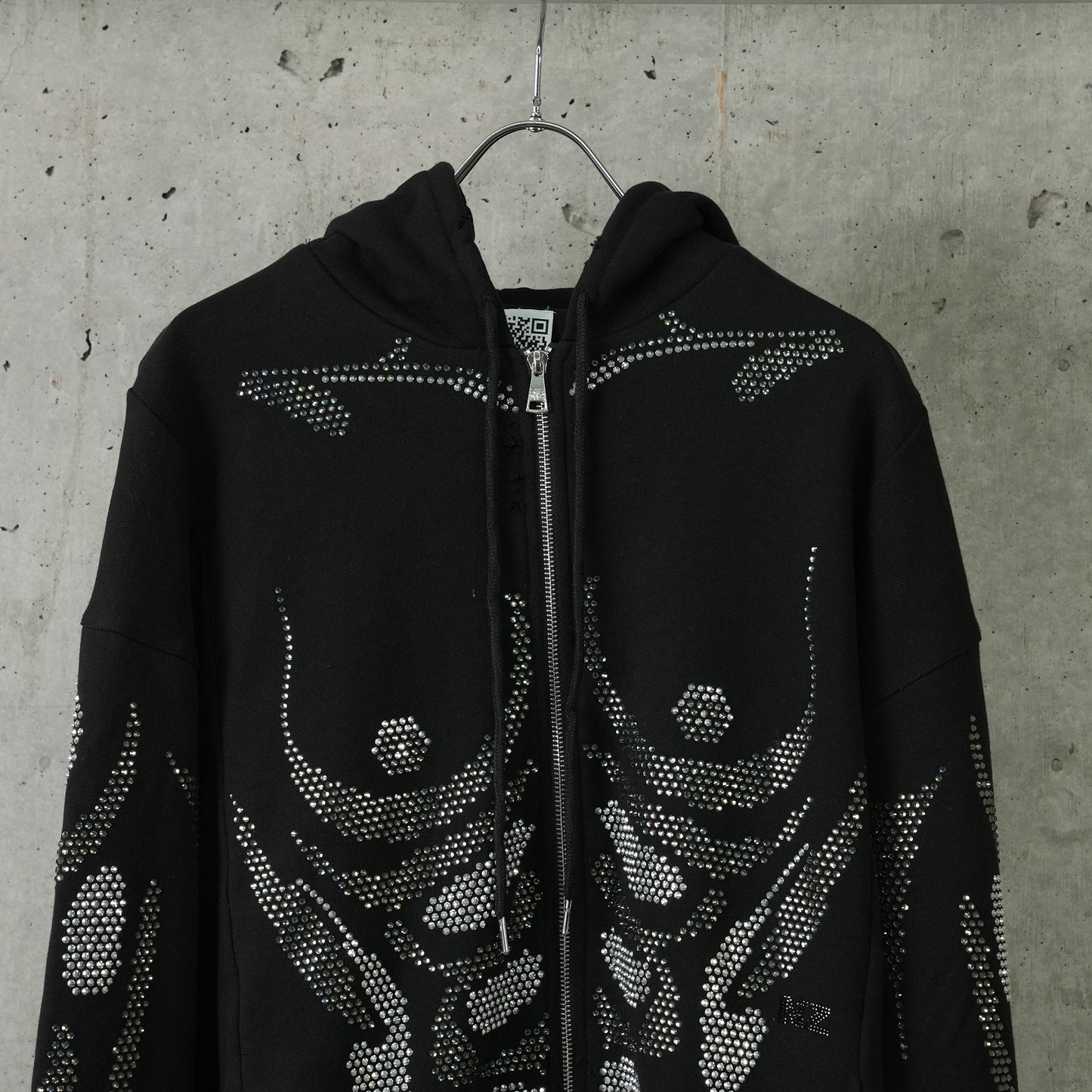 RHINESTONES ZIP-UP HOODIE / BLACK