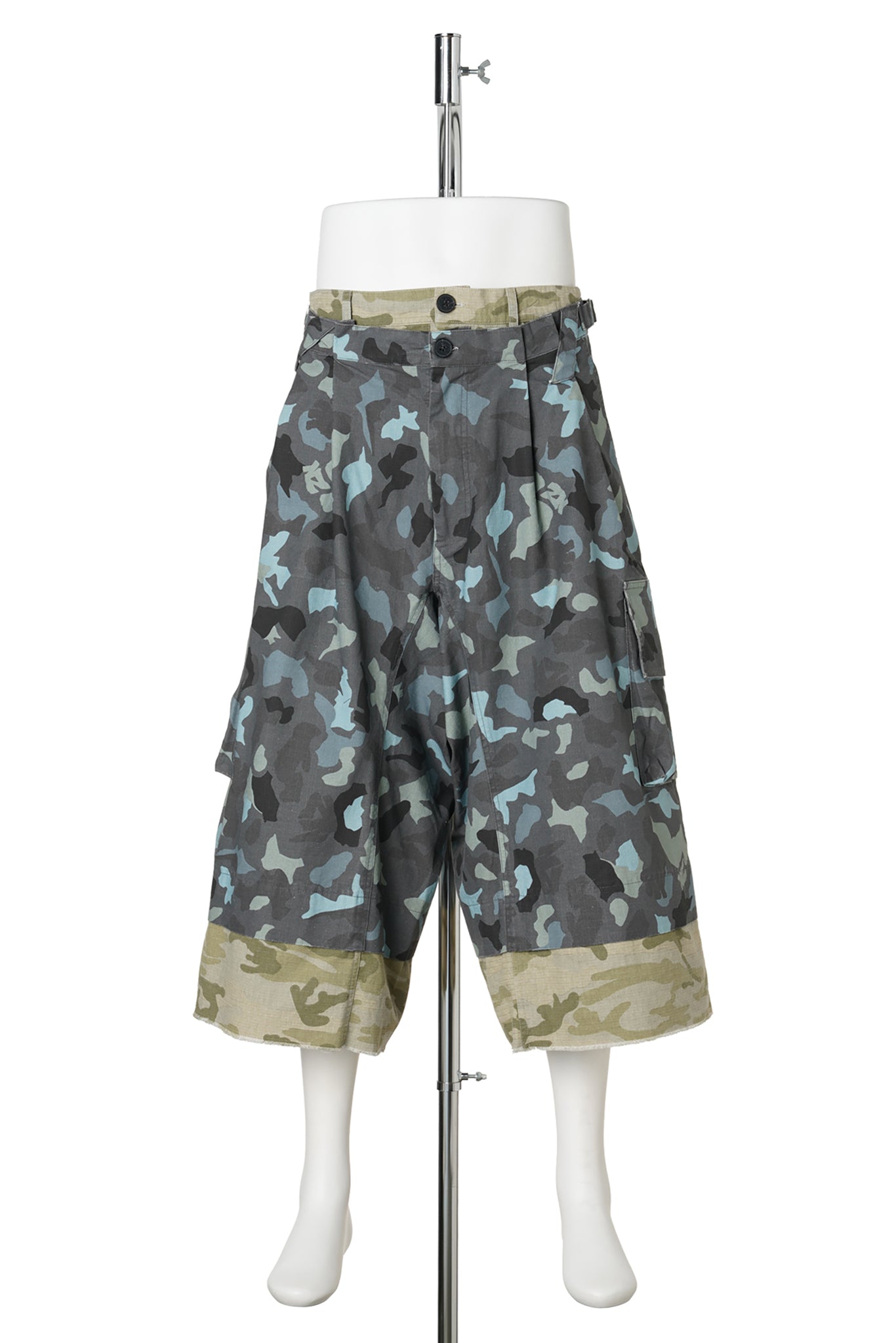 SPLOTCHED DOUBLE SHORTS / CAMOUFLAGE
