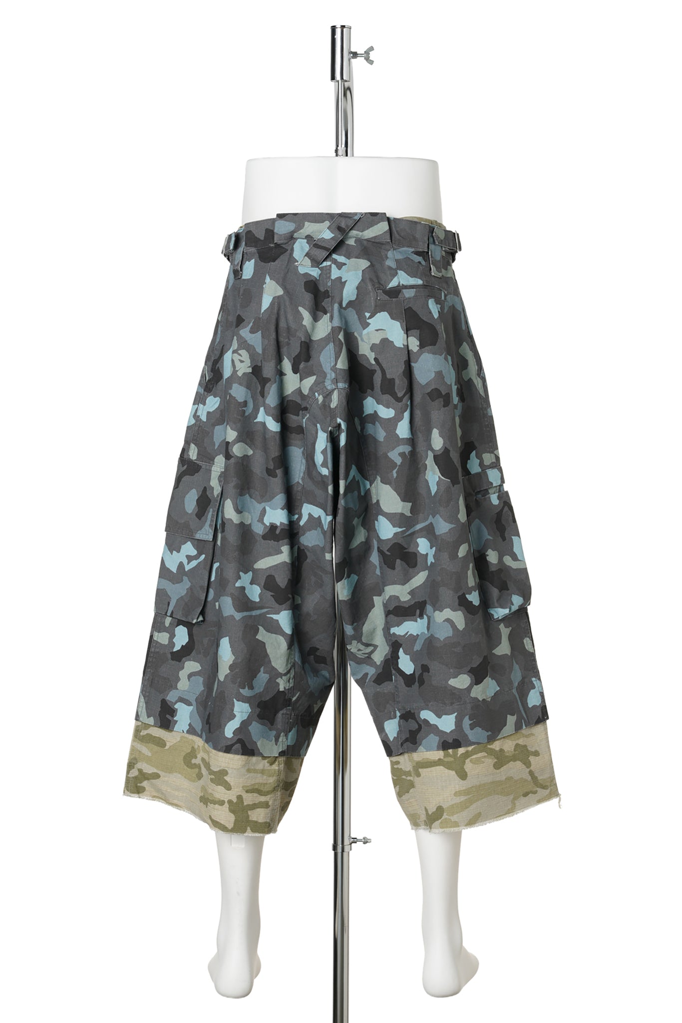 SPLOTCHED DOUBLE SHORTS / CAMOUFLAGE