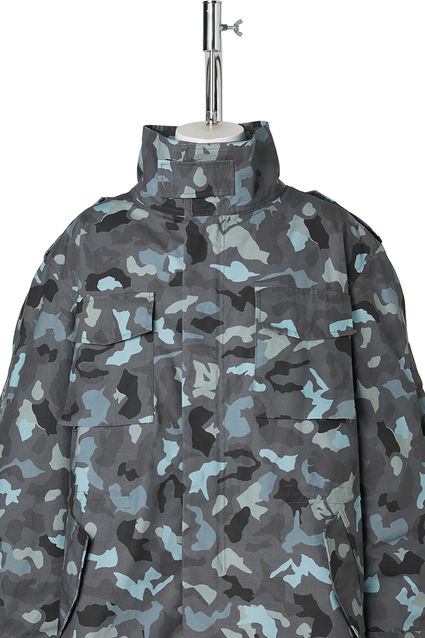 SPLOTCHED JACKET / CAMOUFLAGE