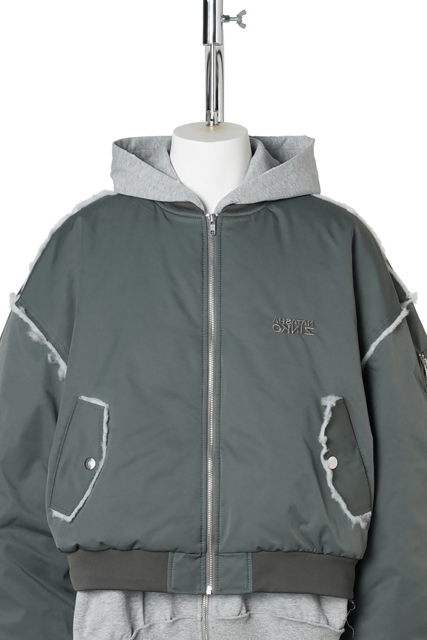 HOODED BOMBER / GREY