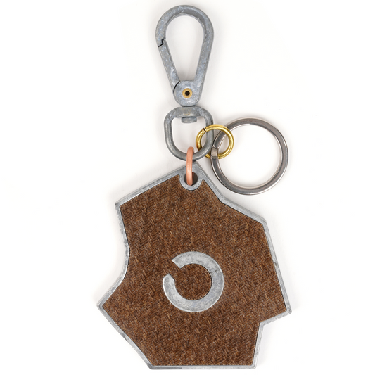 OBJECTS KEY CHARM / NATURAL FLAX