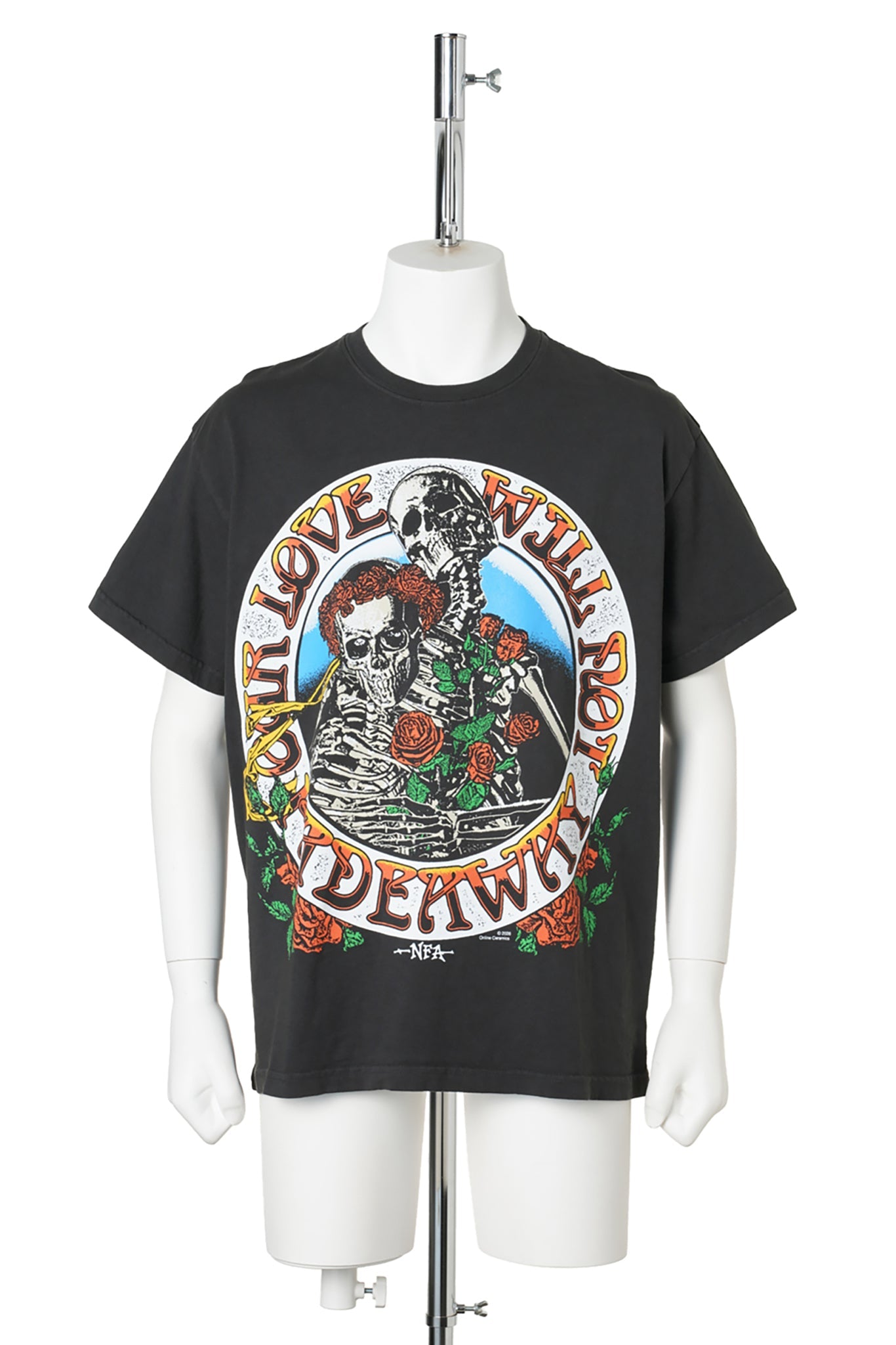 WHAT A LONG STRANGE TRIP IT IS SS TEE / OFF-BLACK