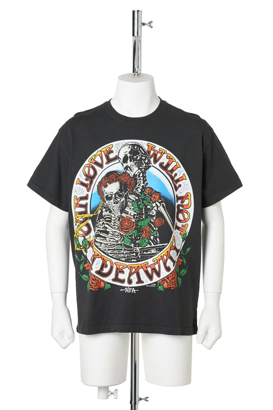 WHAT A LONG STRANGE TRIP IT IS SS TEE / OFF-BLACK