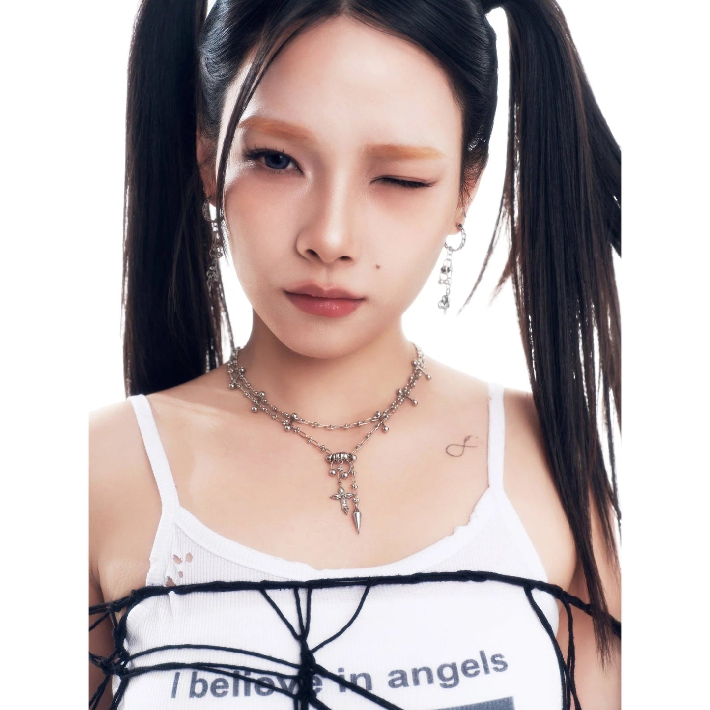 PIERCED SPIKE NECKLACE / SILVER