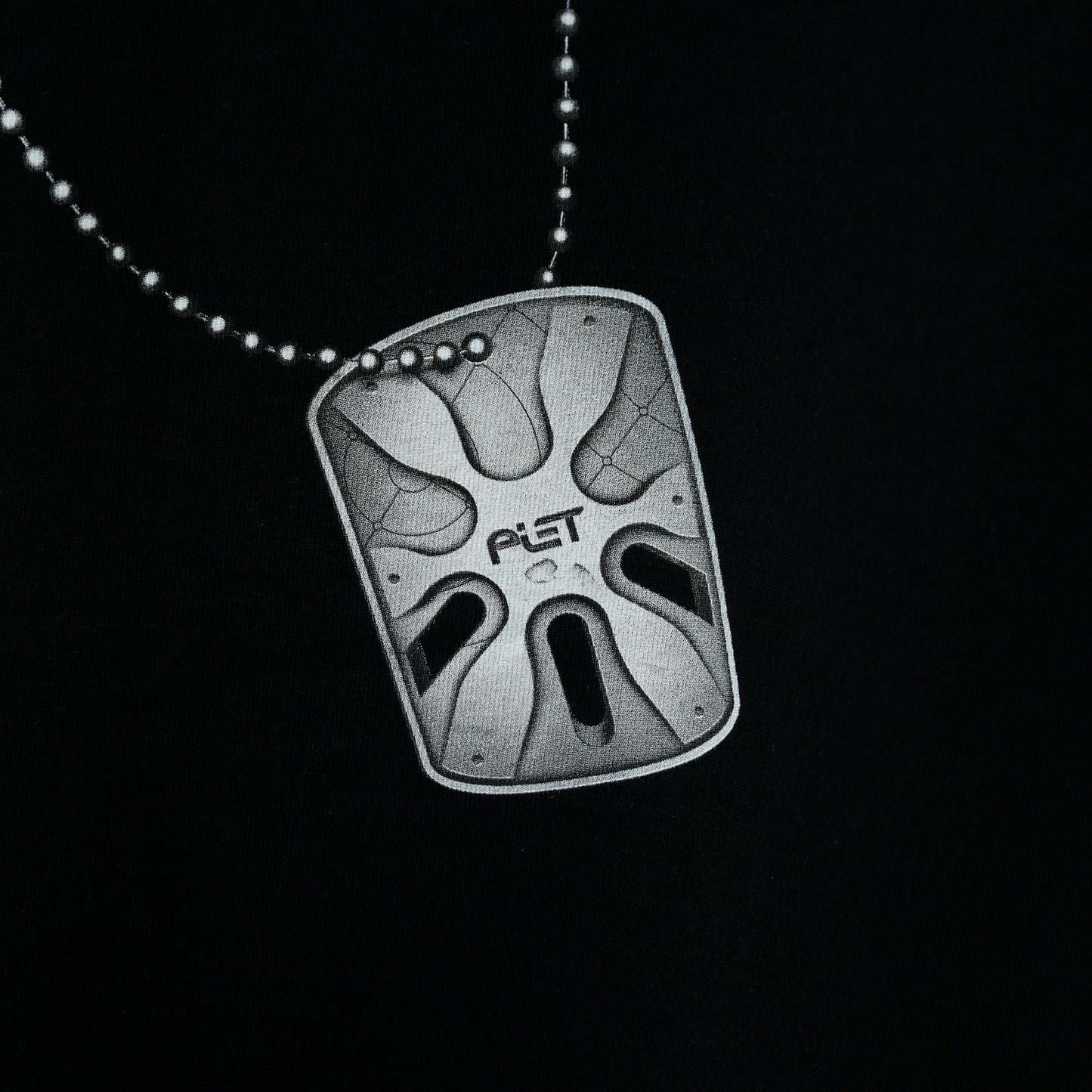 DOG TAG T-SHIRT / BLACK OUT